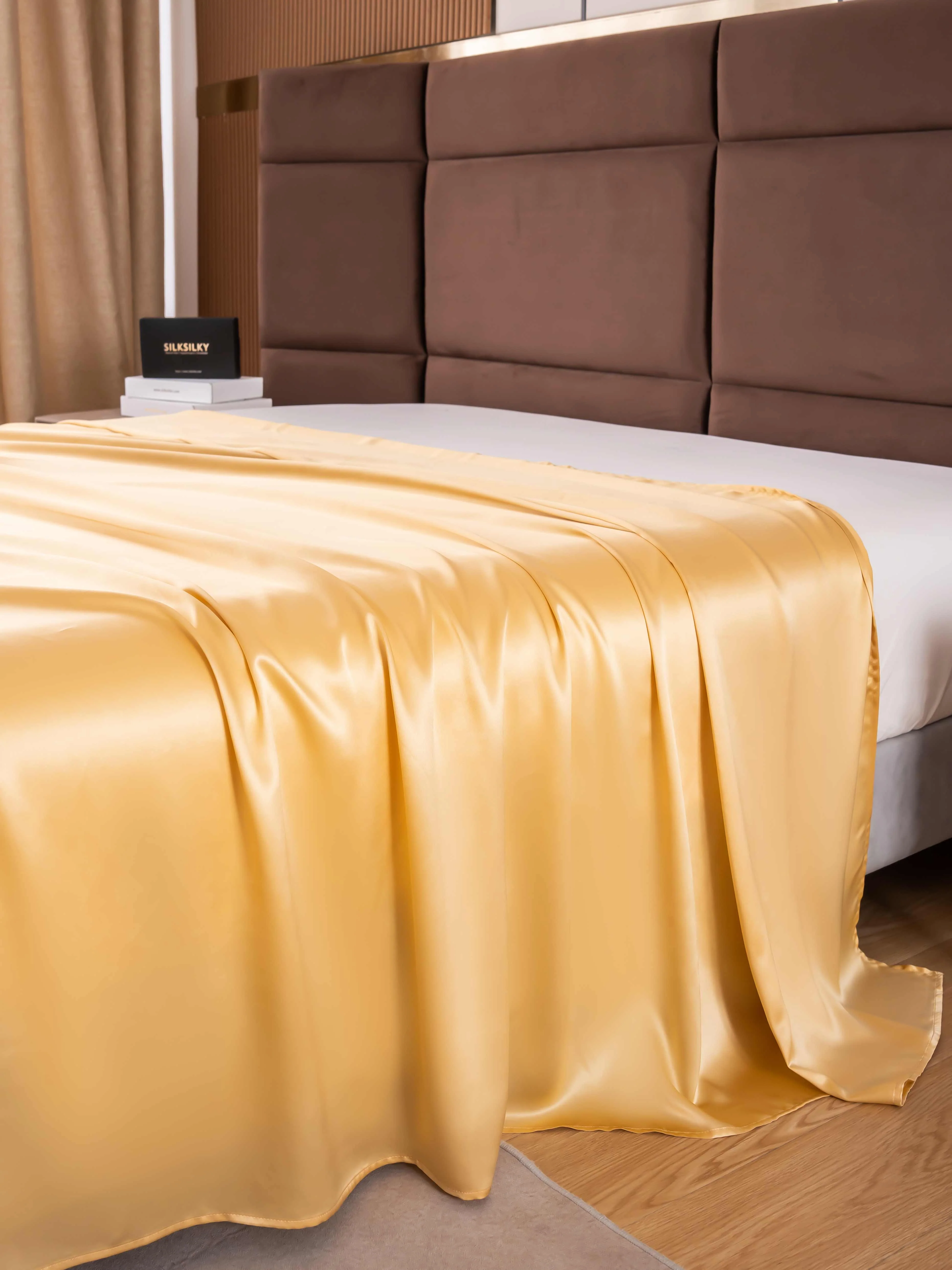 19Momme Mulberry Silk Seamless Flat Sheet - Image 4