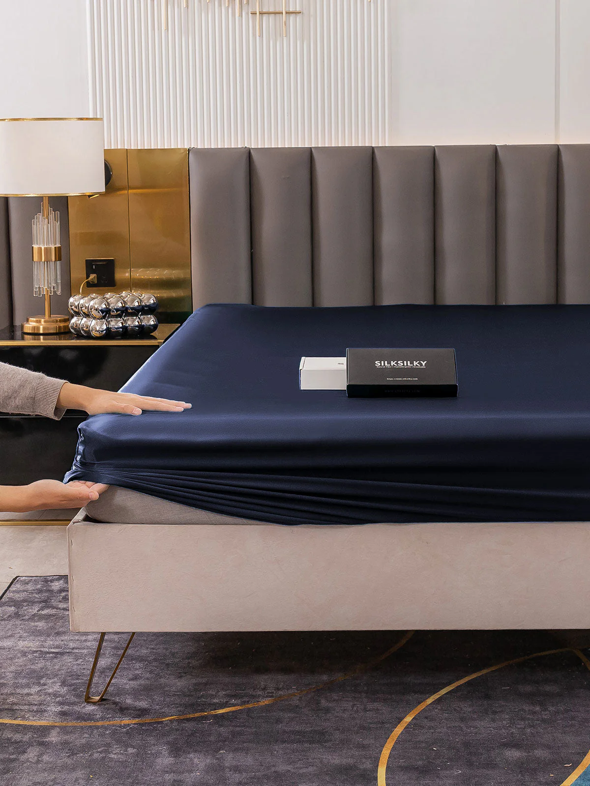 19Momme Mulberry Silk Seamless Fitted Sheet - Image 15