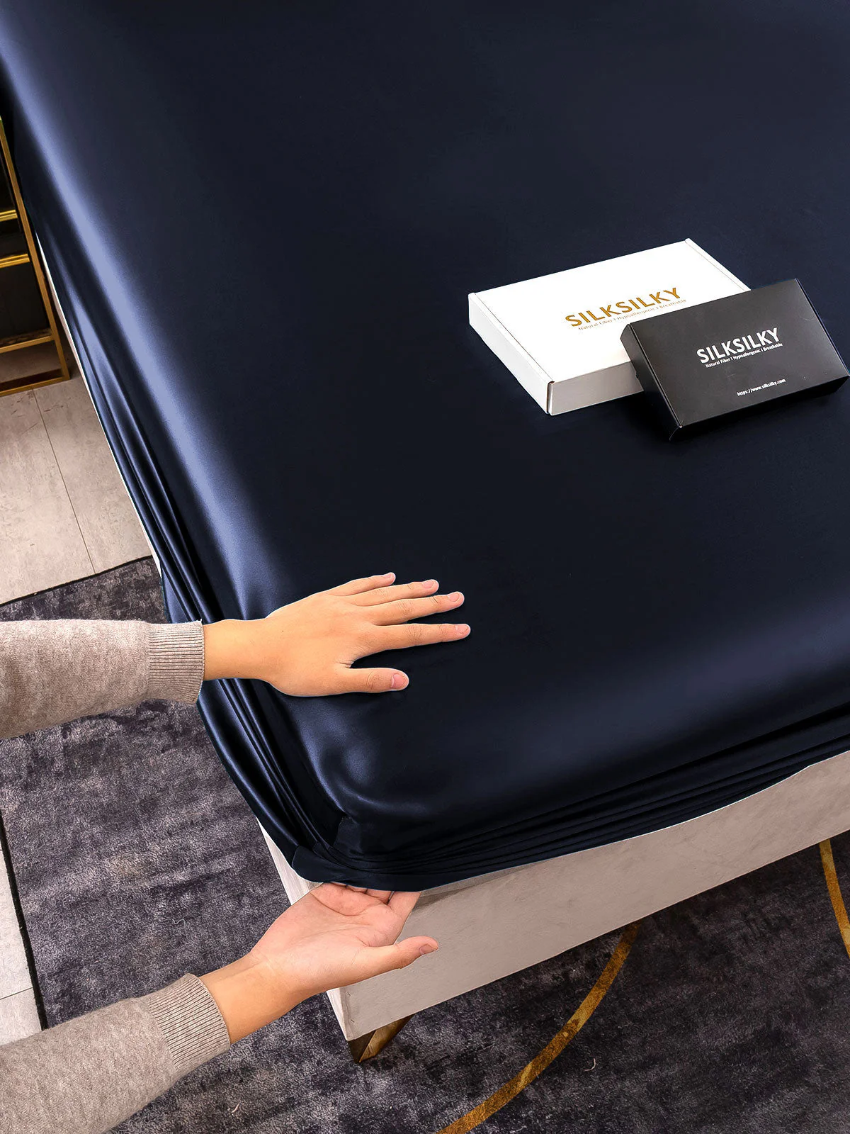 19Momme Mulberry Silk Seamless Fitted Sheet - Image 16