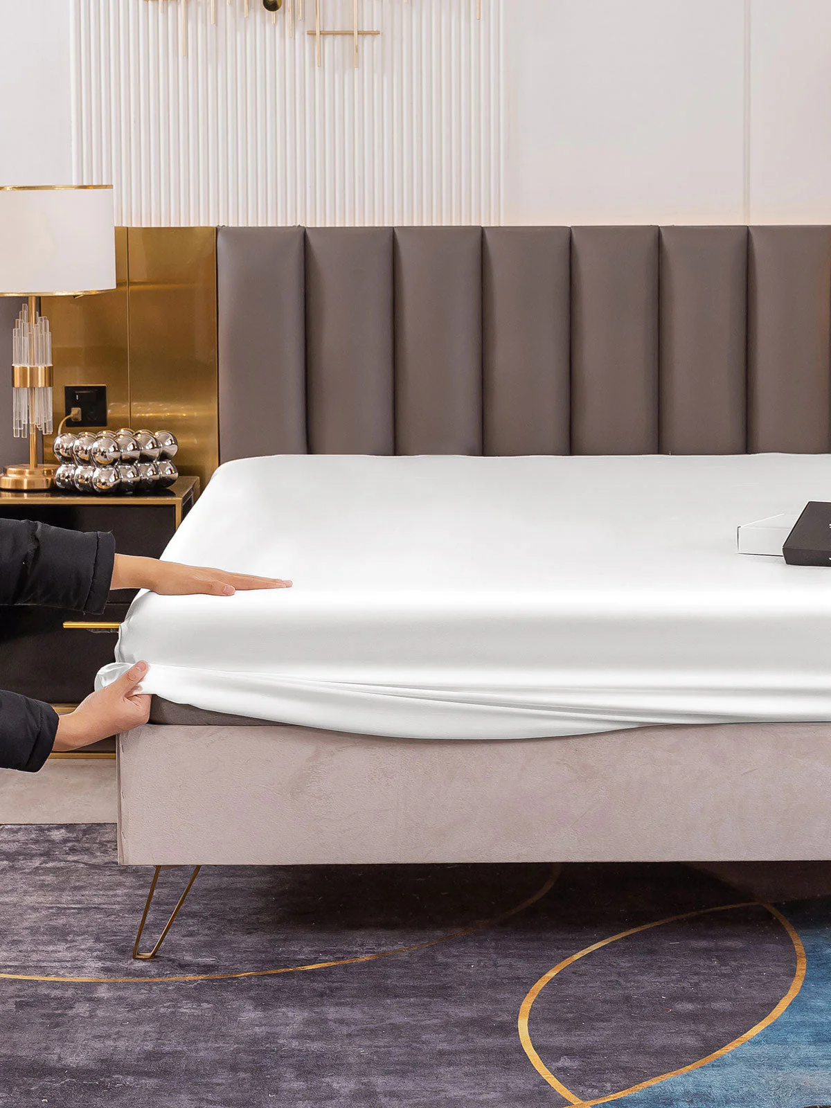 19Momme Mulberry Silk Seamless Fitted Sheet - Image 21