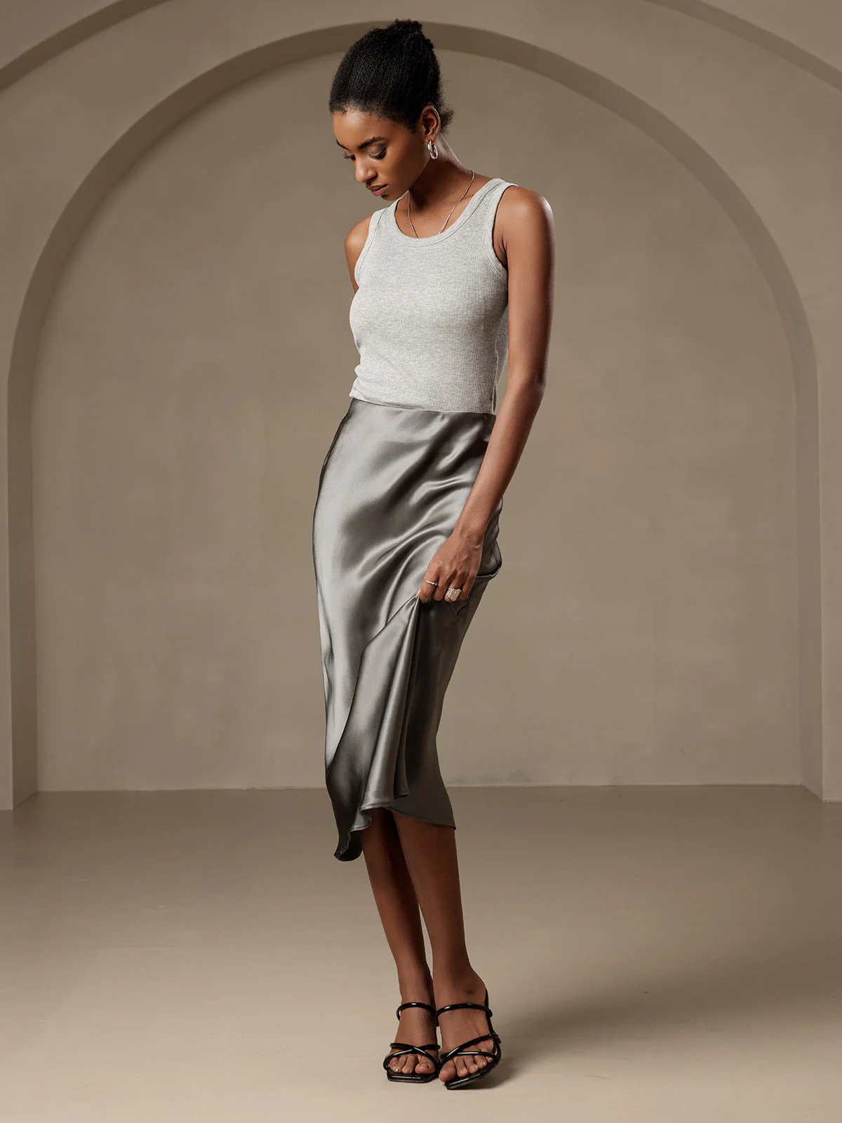 19Momme Mulberry Silk Stretch Long Straight Skirt - Image 22