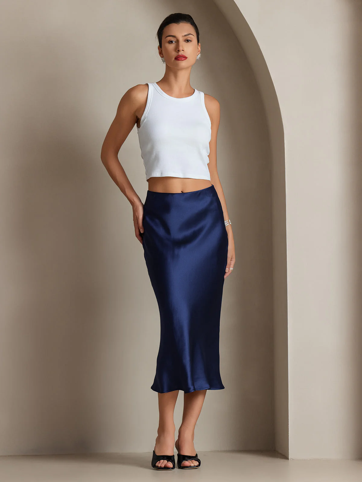 19Momme Mulberry Silk Stretch Long Straight Skirt - Image 4