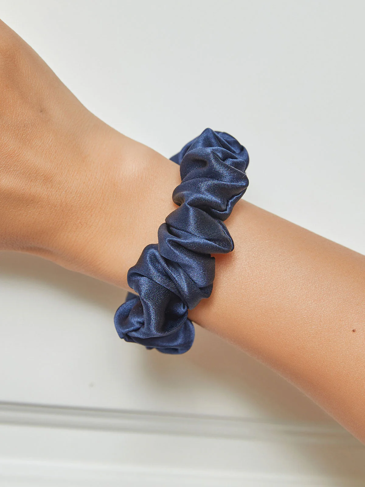16Momme Pure Silk Soft Classic Hair Scrunchie - 2cm - Image 10