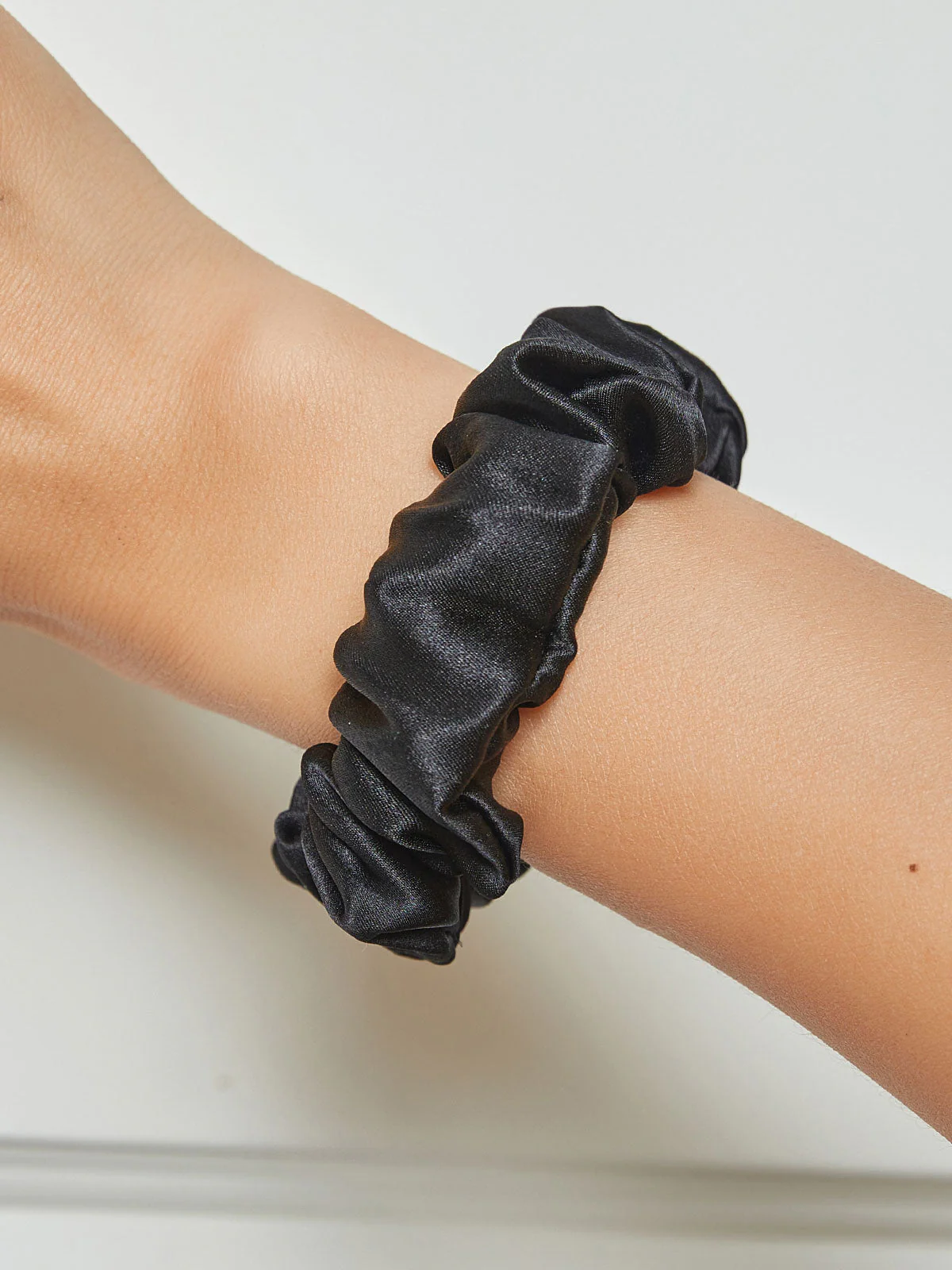 16Momme Pure Silk Soft Classic Hair Scrunchie - 2cm - Image 5