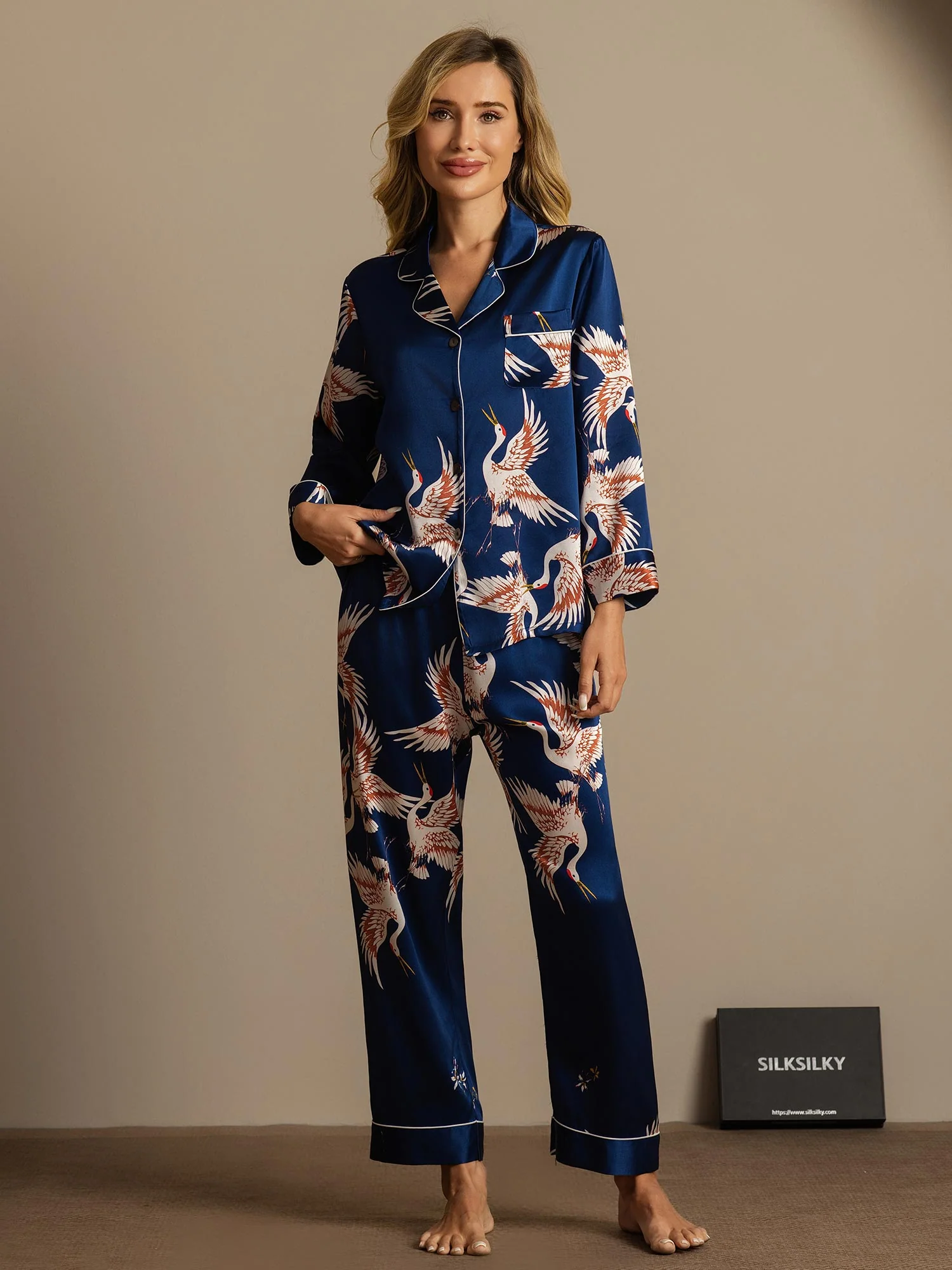 19Momme Women's Pure Silk Crane Print Long Sleeve Pyjamas Set - Image 7