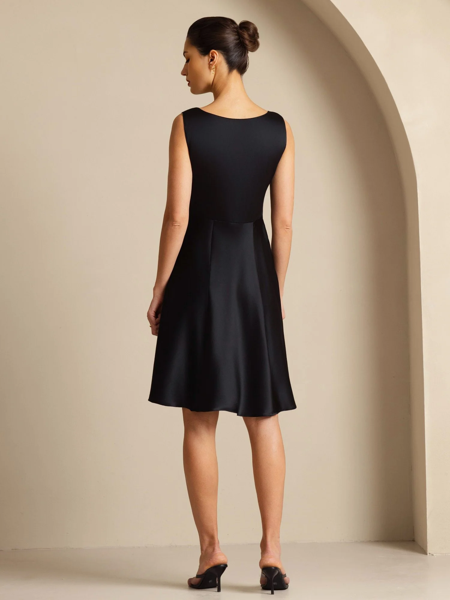 19Momme Silk A-Line Knee-Length Sleeveless Dress - Image 2