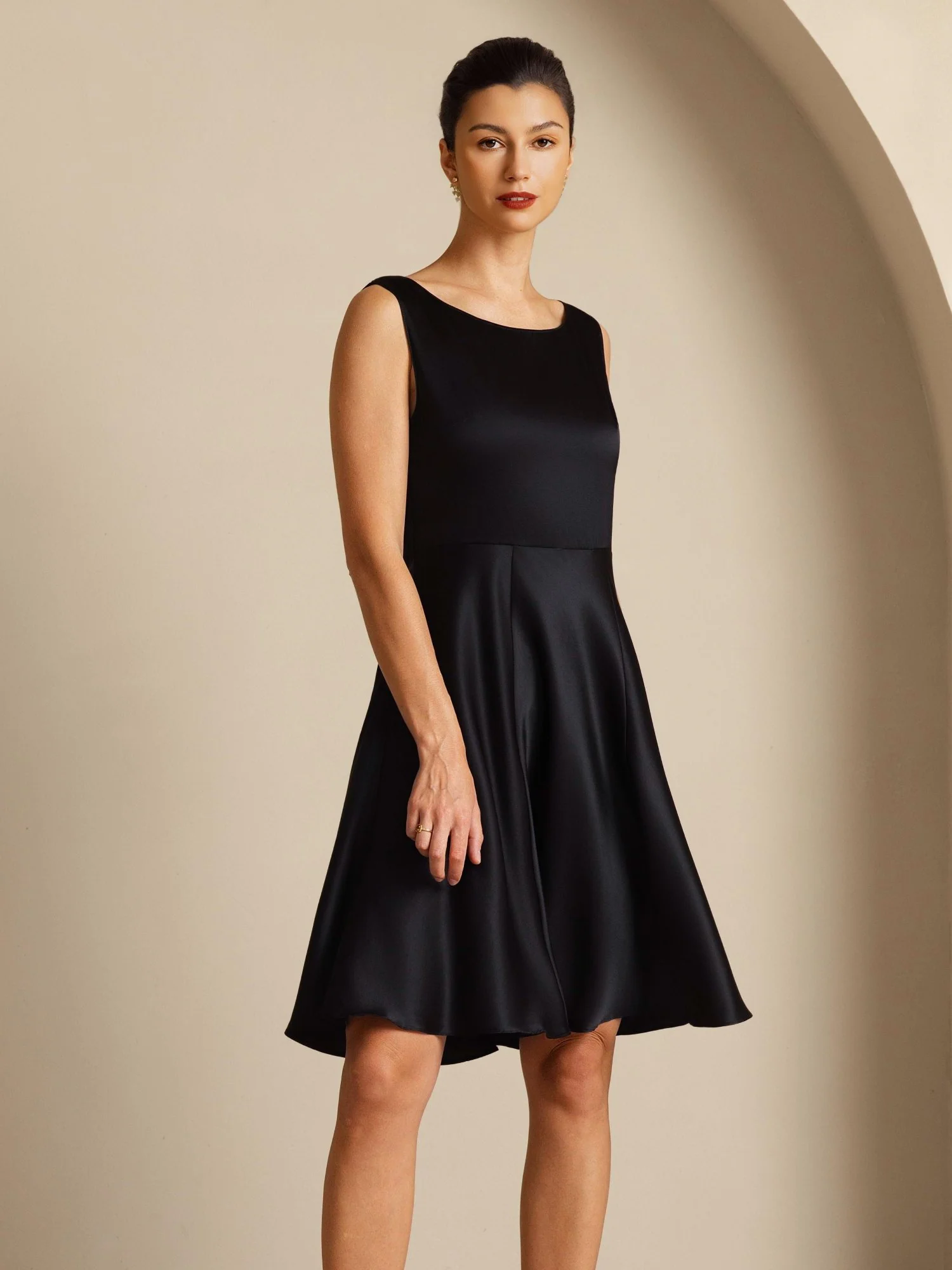 19Momme Silk A-Line Knee-Length Sleeveless Dress - Image 4