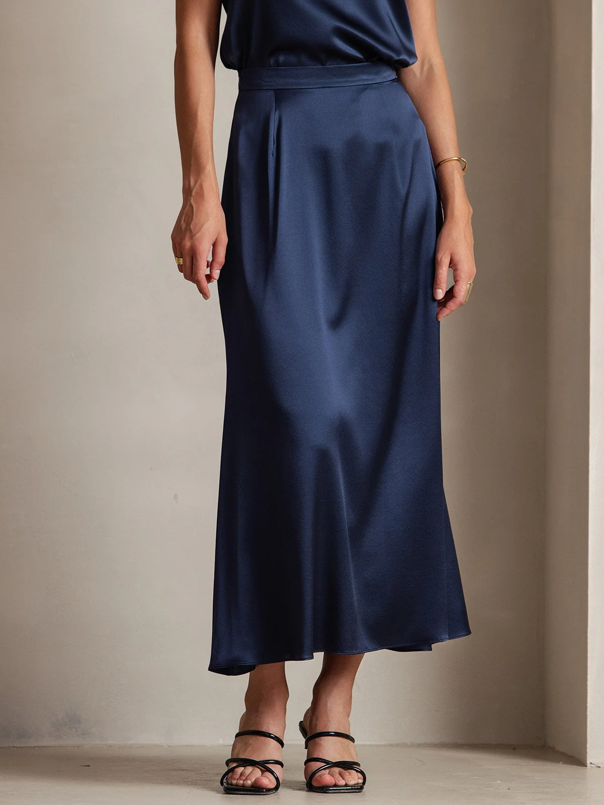 19Momme Silk A Line Maxi Skirt with Zipper Design - Image 15