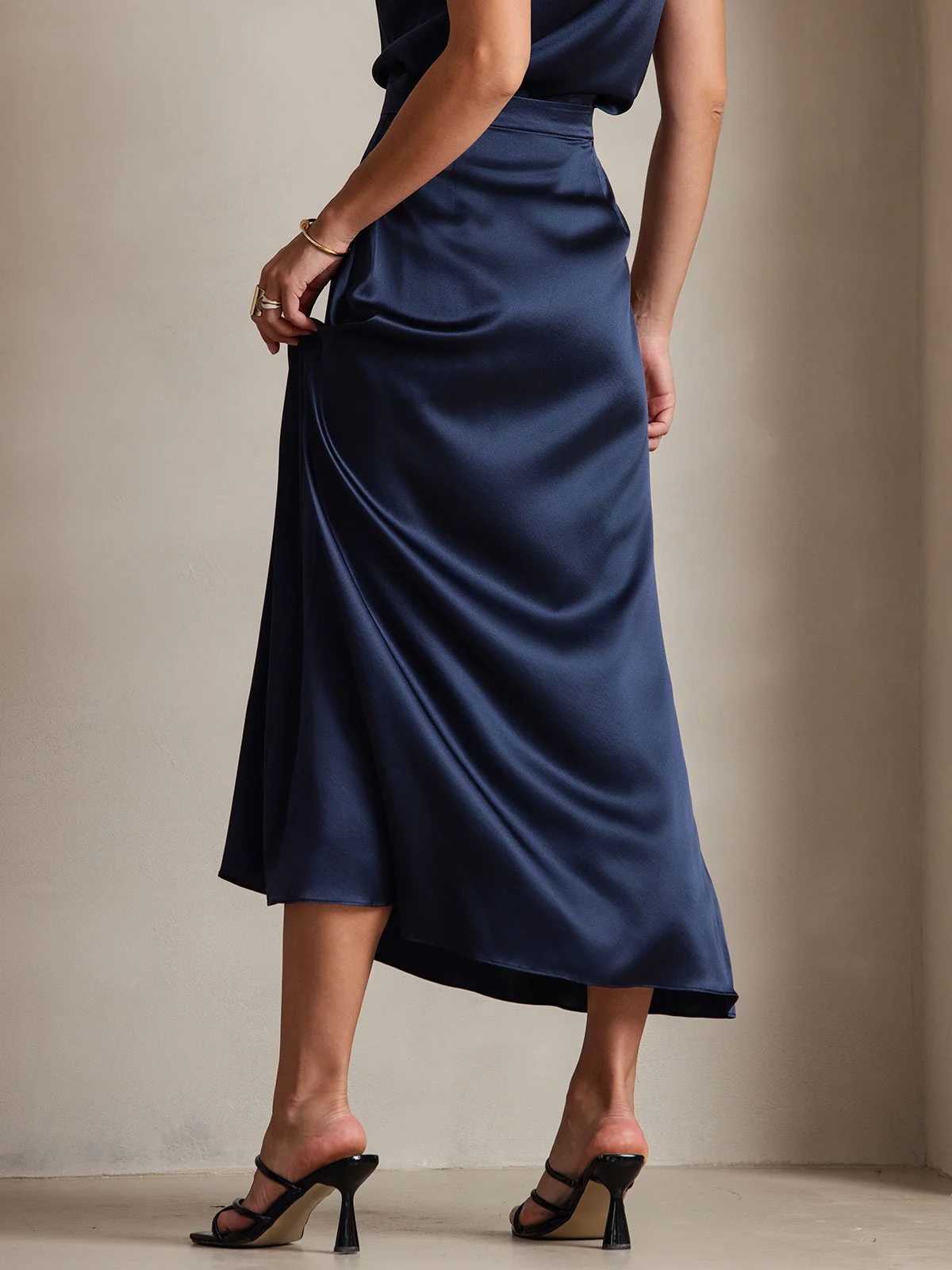 19Momme Silk A Line Maxi Skirt with Zipper Design - Image 16