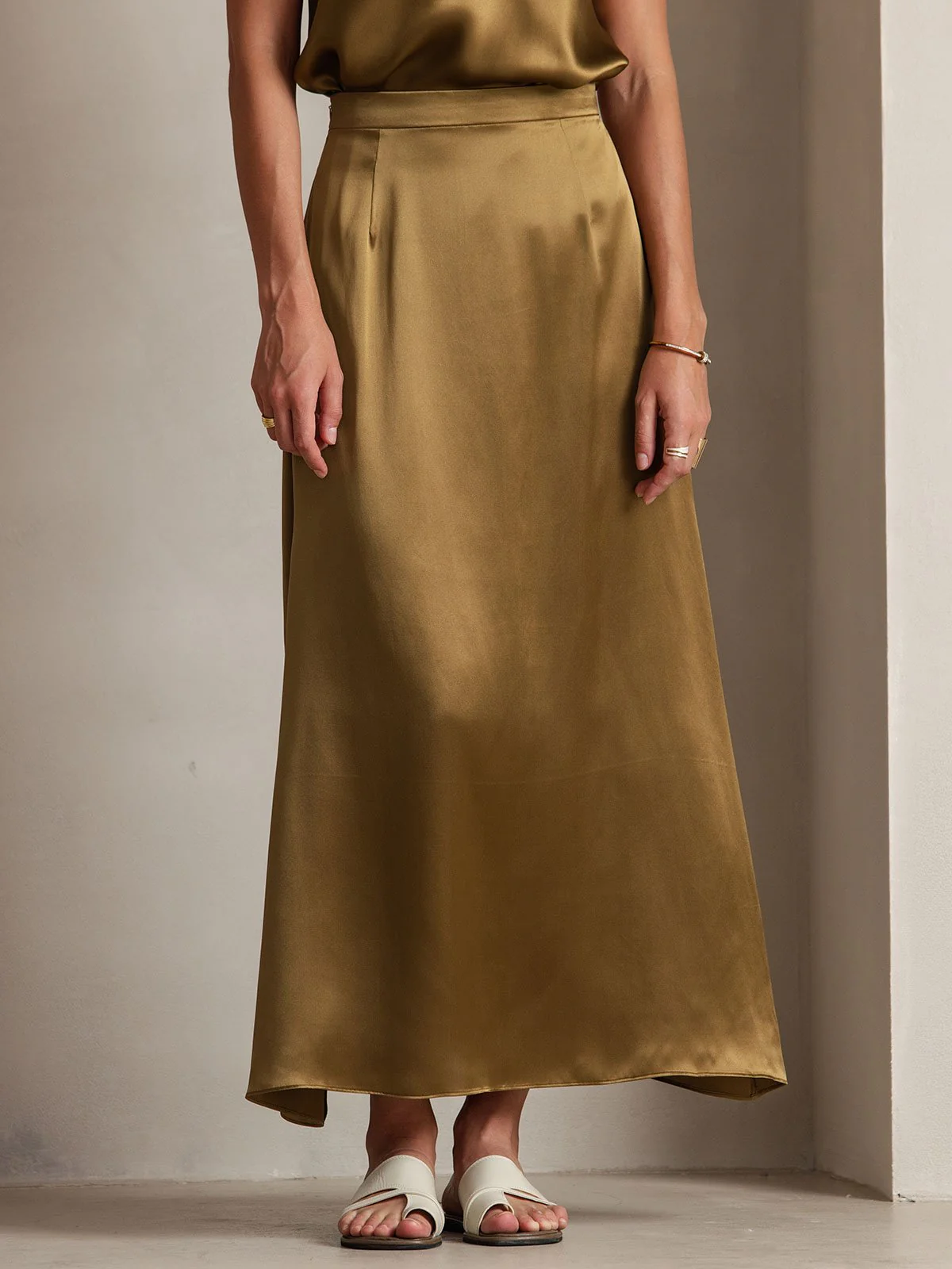 19Momme Silk A Line Maxi Skirt with Zipper Design - Image 30