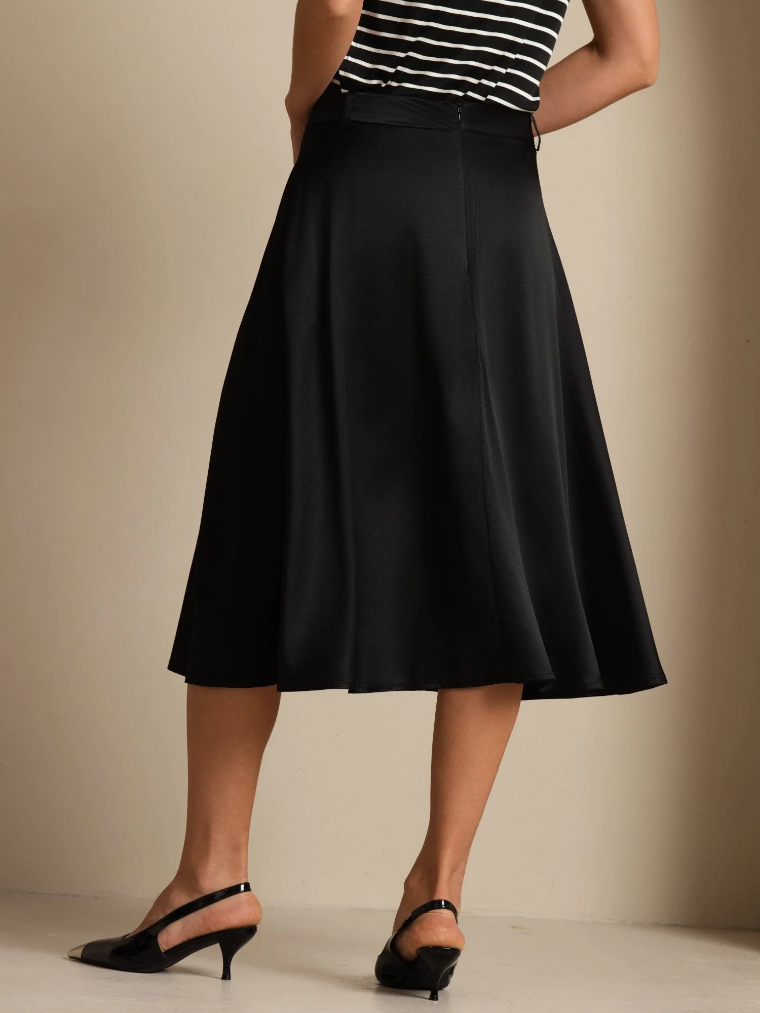 19Momme Silk High-Waist A-Line Midi Skirt with Pockets - Image 10