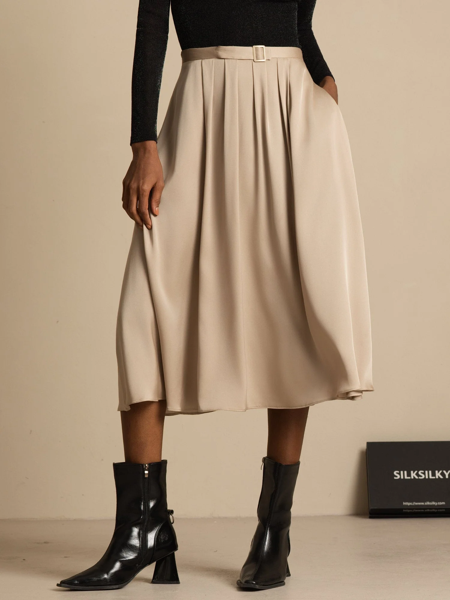 19Momme Silk High Waist A-Line Pleated Midi Skirt with Pockets - Image 4