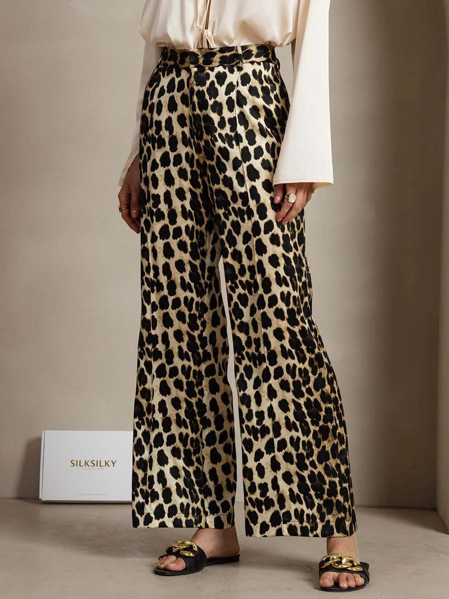 19Momme Silk Leopard Print Straight Leg Women's Pants With Side Pockets Design - Image 3