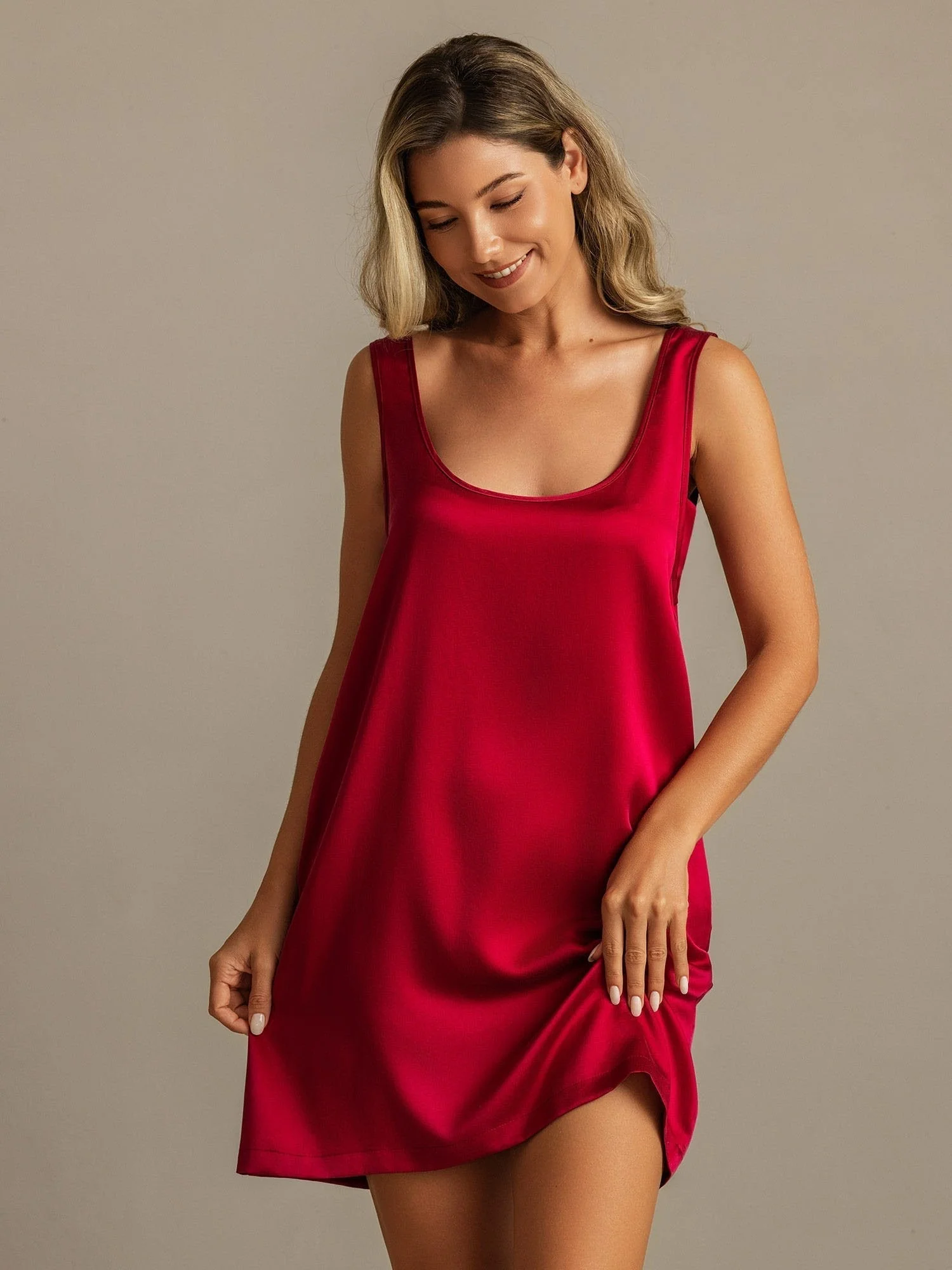 19Momme Washable Silk Sleeveless U Neck Short Nightdress with Side Pocket Design - Image 15