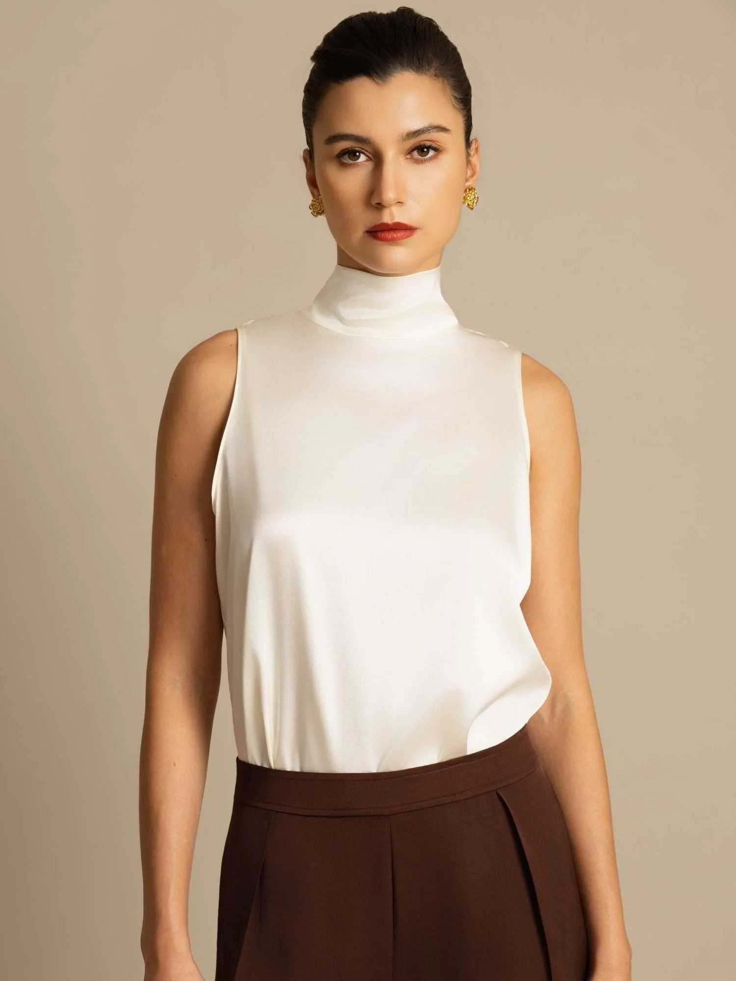 19Momme Silk Sleeveless Tie Neck Blouse - Image 16