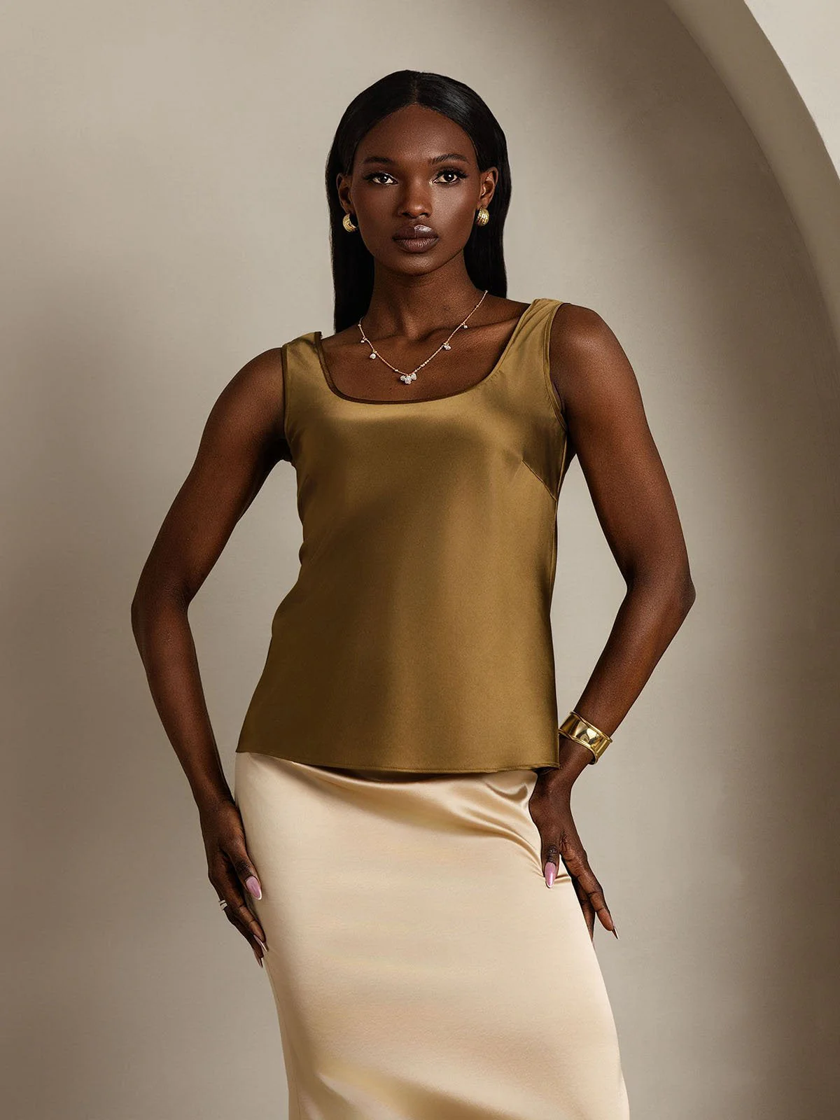 19Momme Silk Sleeveless U Neck Women's Tank Top - Image 31