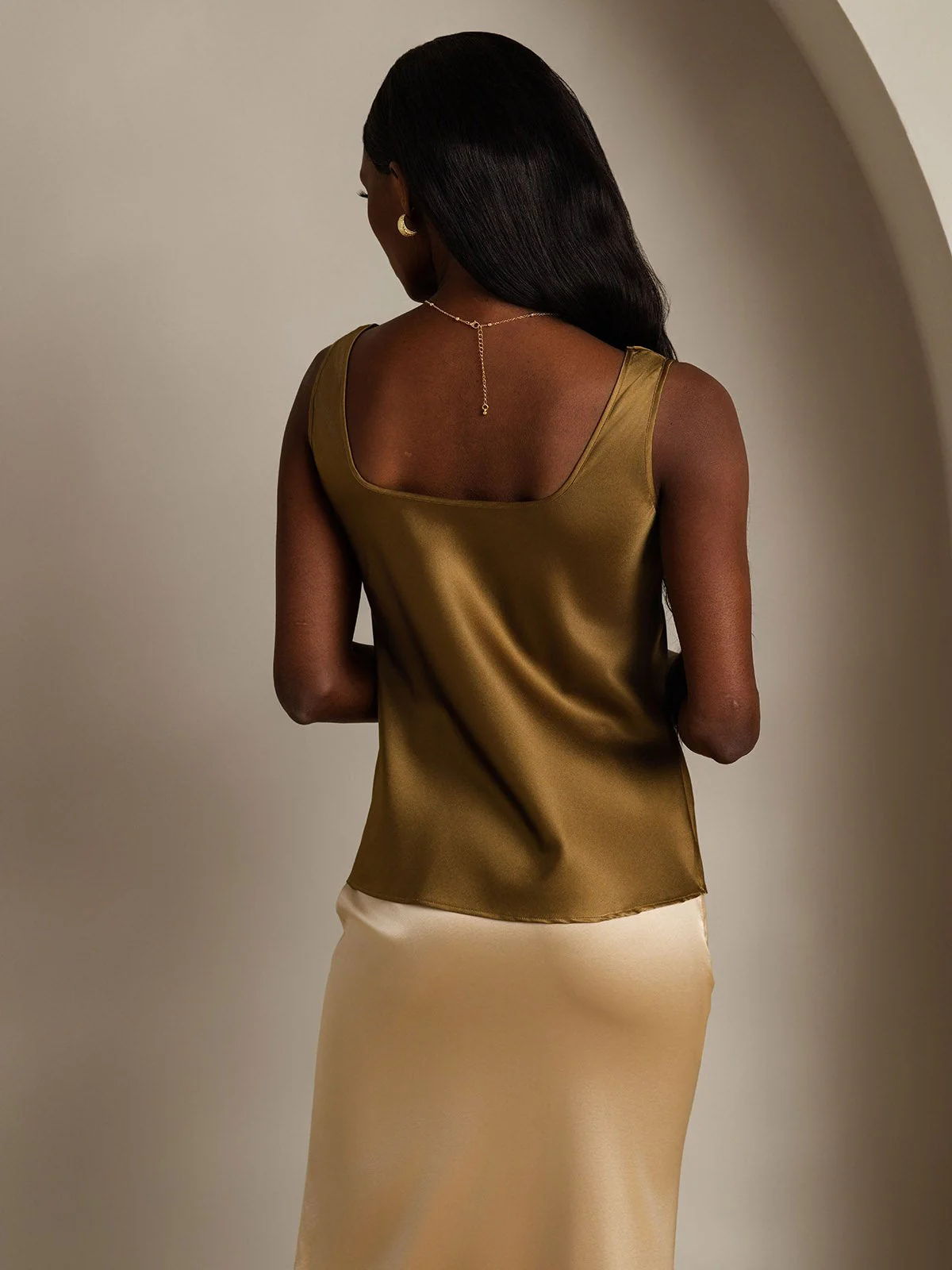 19Momme Silk Sleeveless U Neck Women's Tank Top - Image 32