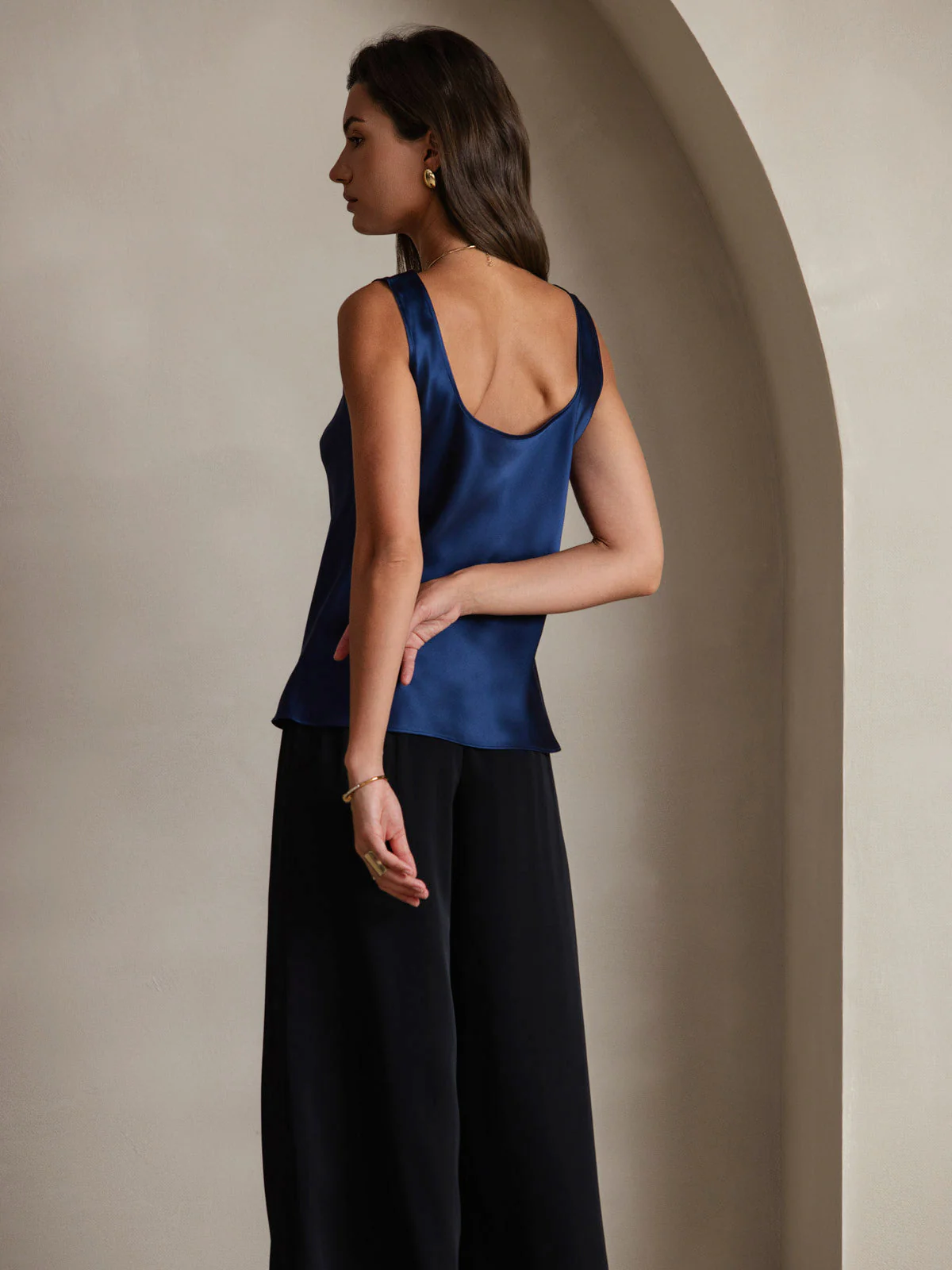 19Momme Silk Sleeveless U Neck Women's Tank Top - Image 50