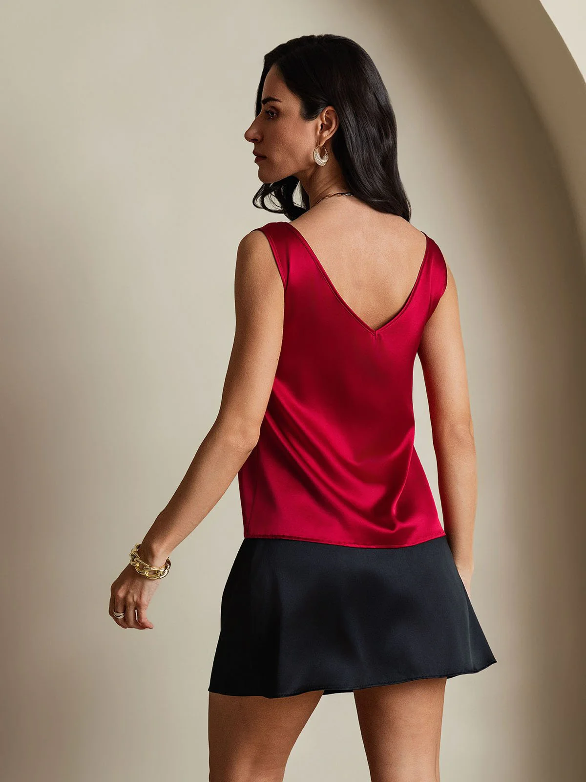 19Momme Silk Sleeveless V Neck Women's Tank Top with V Back Design - Image 16