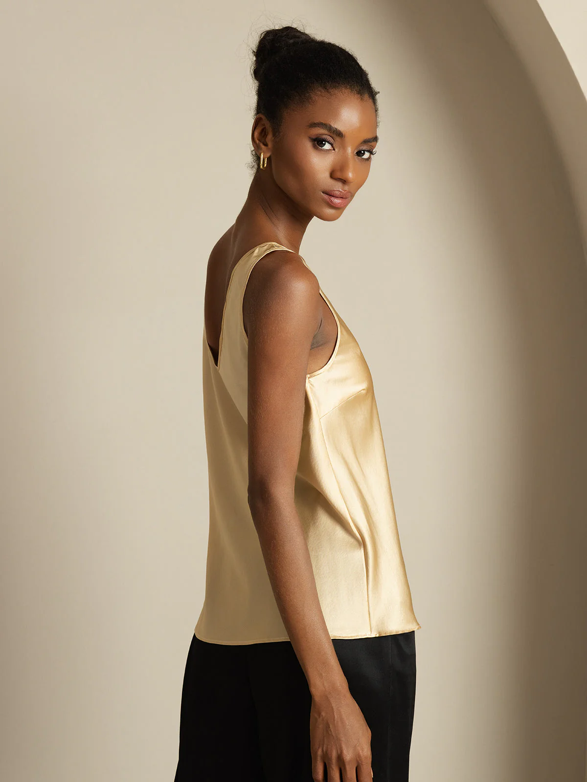 19Momme Silk Sleeveless V Neck Women's Tank Top with V Back Design - Image 25