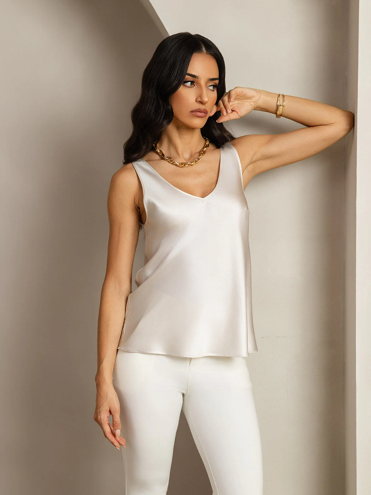 19Momme Silk Sleeveless V Neck Women's Tank Top with V Back Design - Image 63