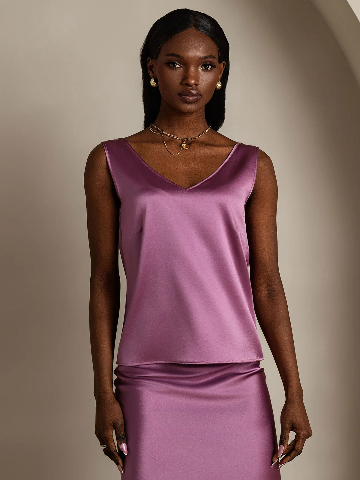 19Momme Silk Sleeveless V Neck Women's Tank Top with V Back Design - Image 9