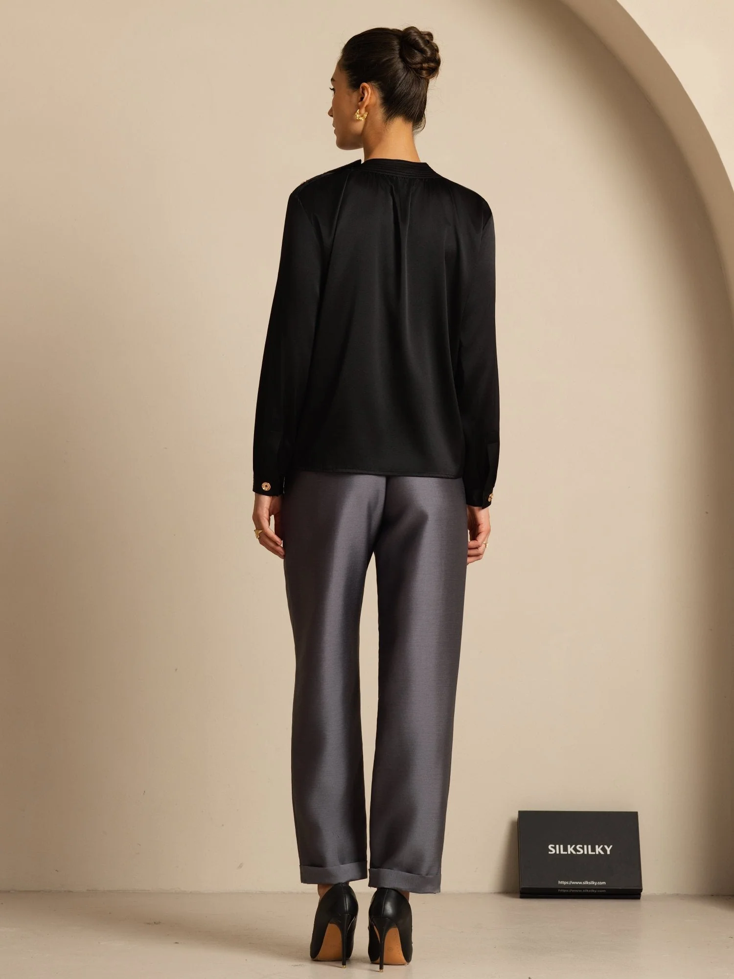 19Momme Silk Women’s Gathered Neck Long Sleeve Blouse - Image 24