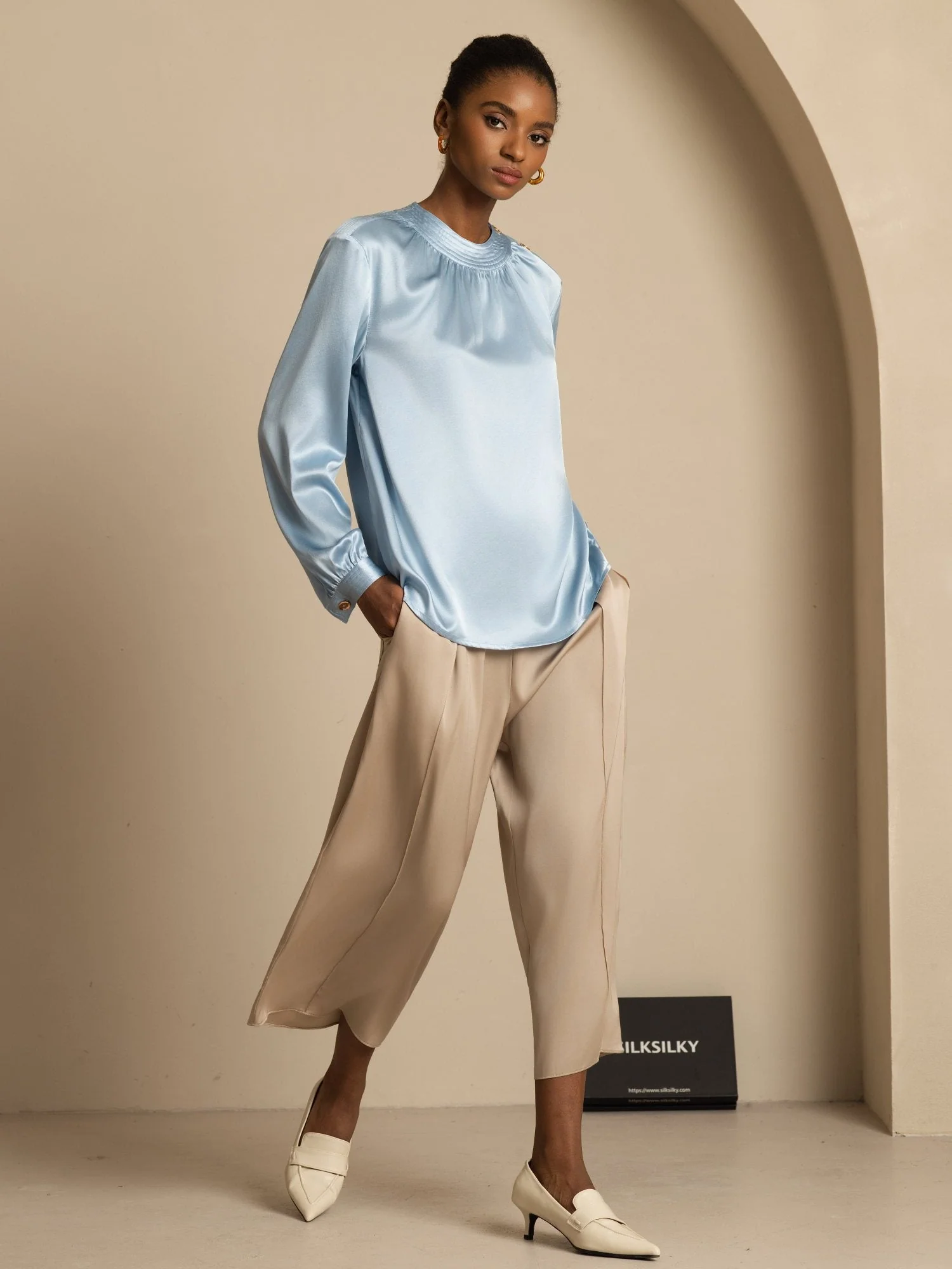 19Momme Silk Women’s Gathered Neck Long Sleeve Blouse - Image 7