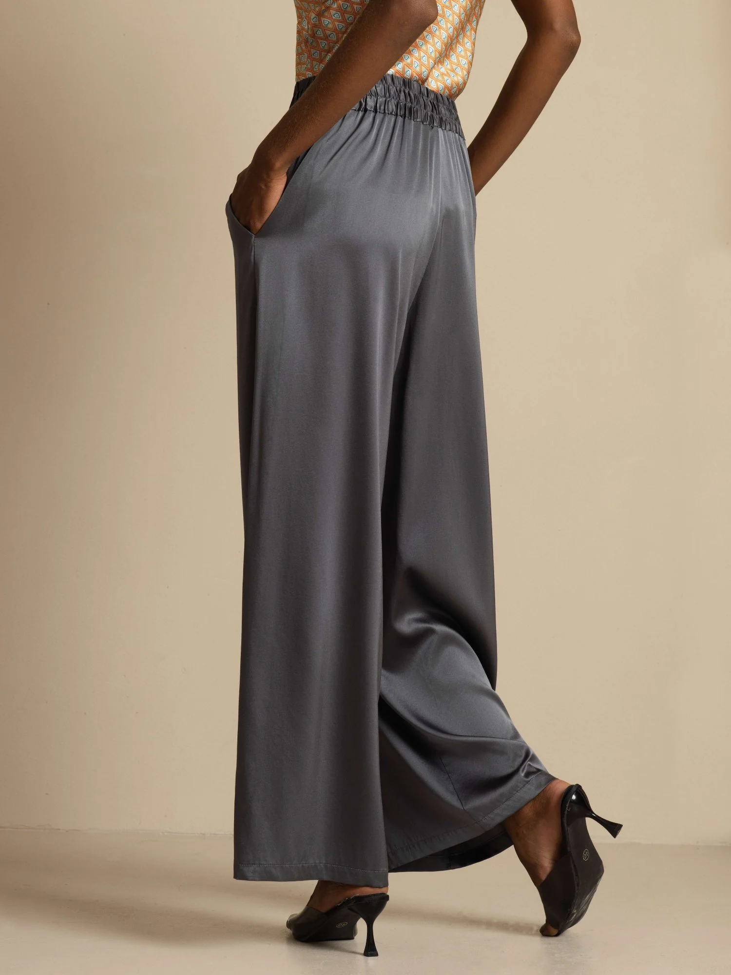 19Momme Silk Women’s High-Waist Wide Leg Pants with Shirred Drawstring Waist - Image 2