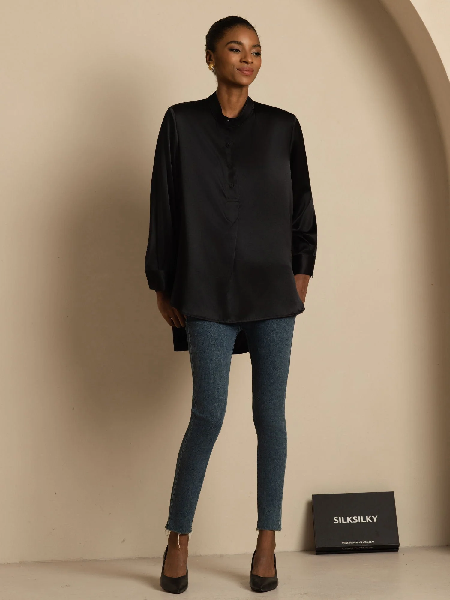 19Momme Silk Women’s Stand Collar High-Low Blouse With Button Detail - Image 22