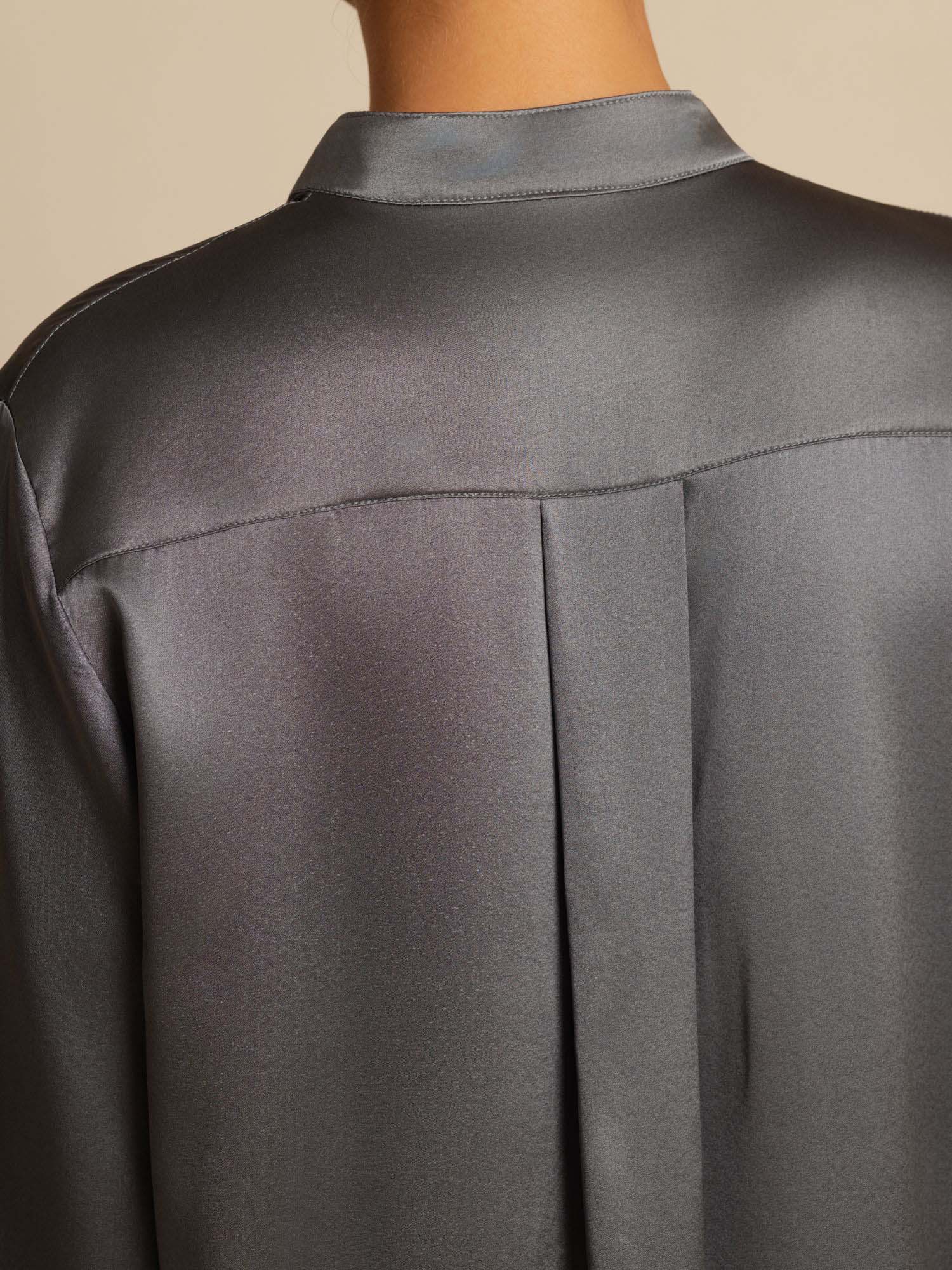 19Momme Silk Women’s Stand Collar High-Low Blouse With Button Detail - Image 29