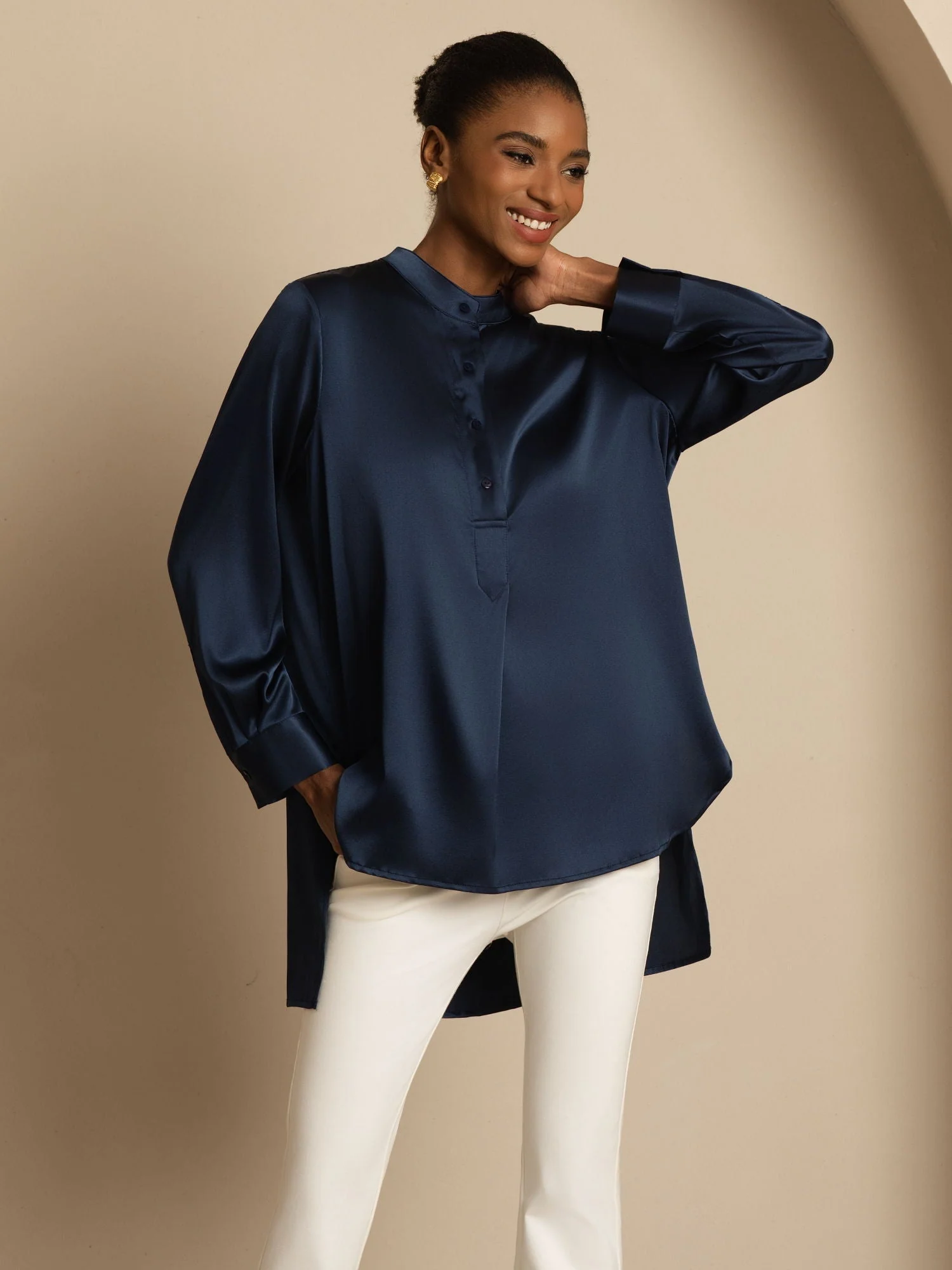 19Momme Silk Women’s Stand Collar High-Low Blouse With Button Detail - Image 6