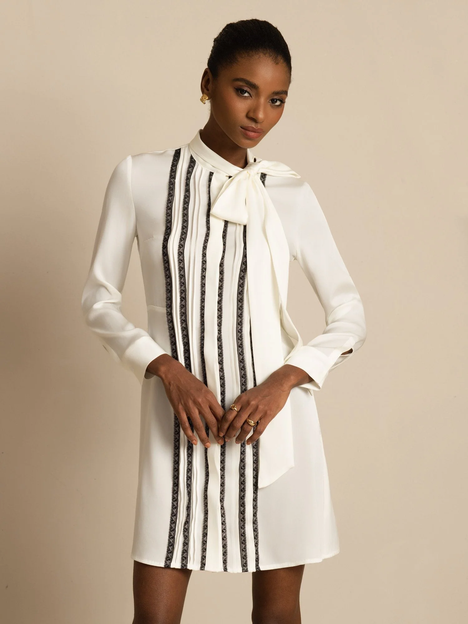 19Momme Silk  Women's Tie-Neck Short Shirt Dress with Vertical Pleated - Image 3