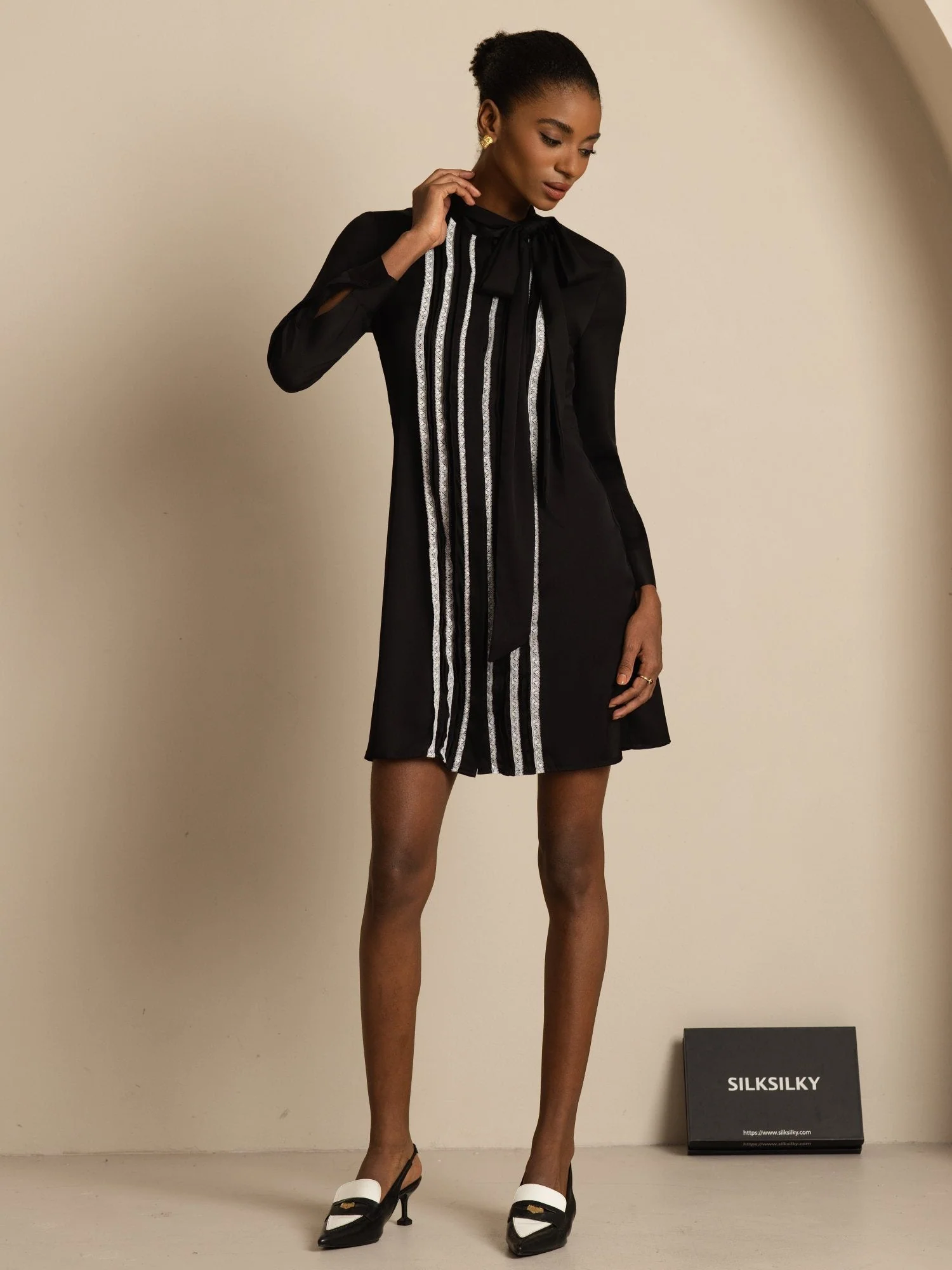 19Momme Silk  Women's Tie-Neck Short Shirt Dress with Vertical Pleated - Image 8
