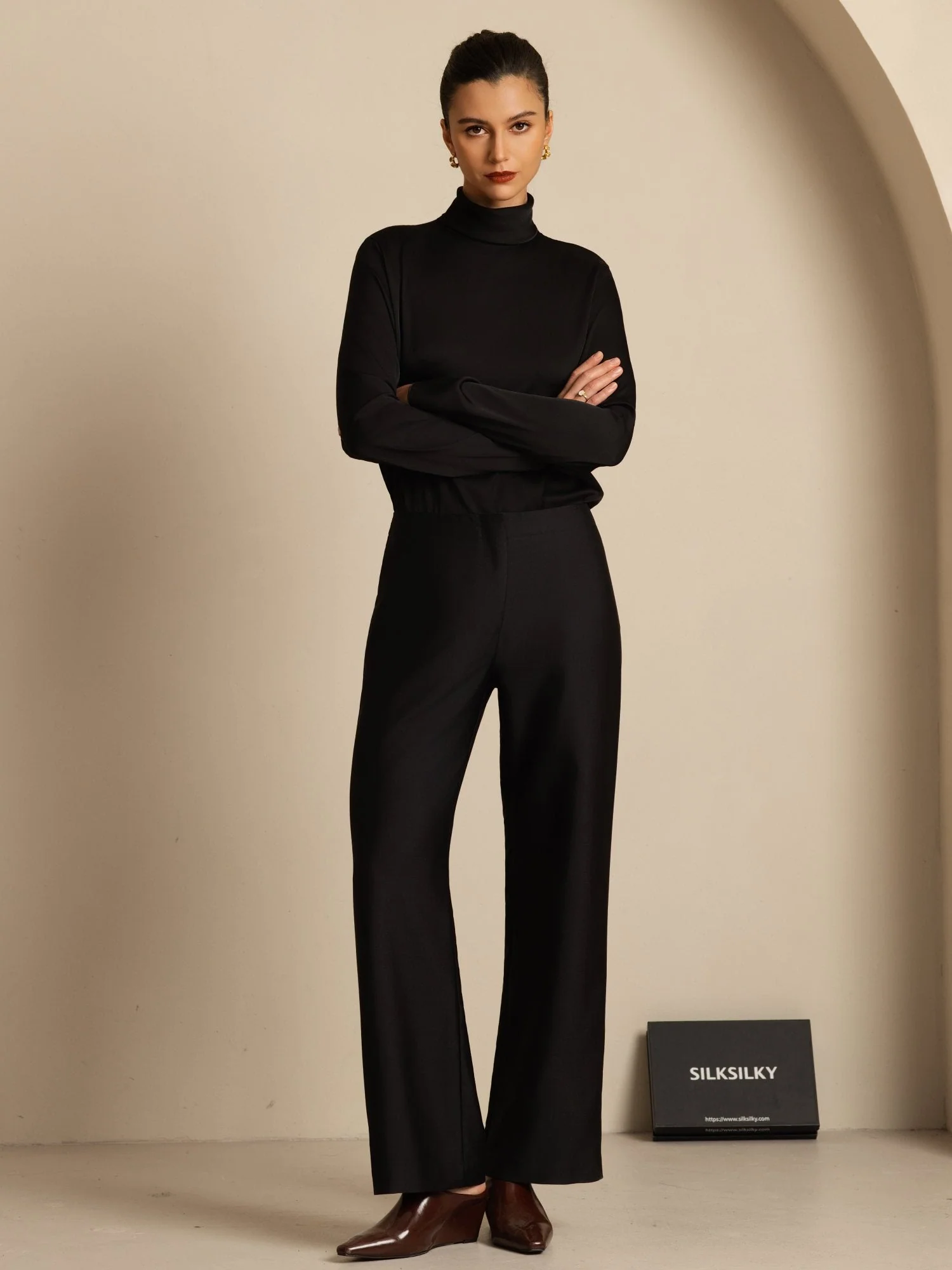 19Momme Silk Women's Turtle Neck Long Sleeve Top - Image 13