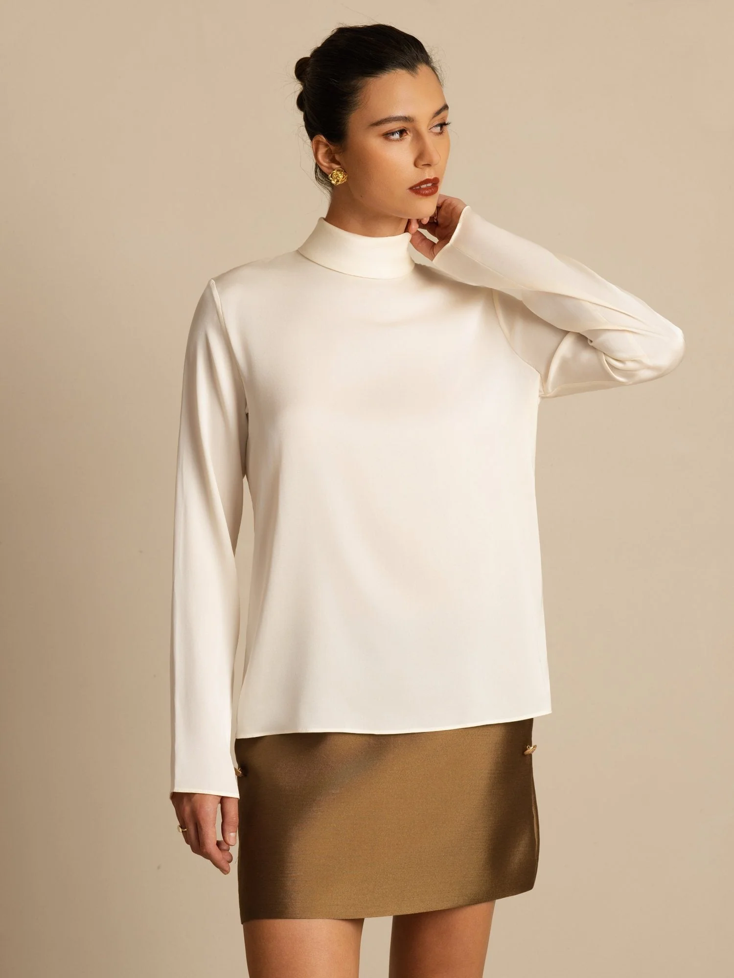 19Momme Silk Women's Turtle Neck Long Sleeve Top - Image 16