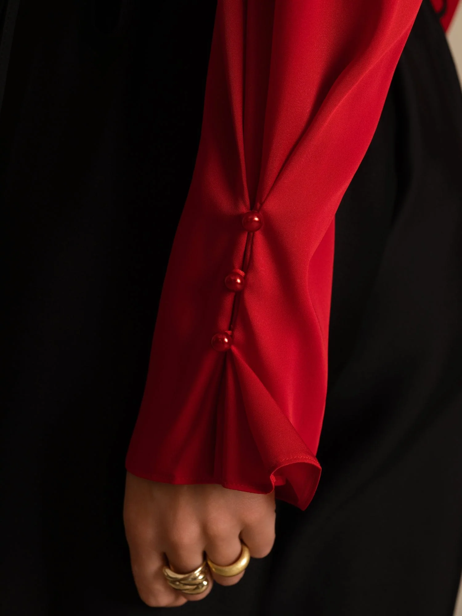 19Momme Silk Women's V Neck Long Sleeve Blouse With 3D Rose Detail - Image 23