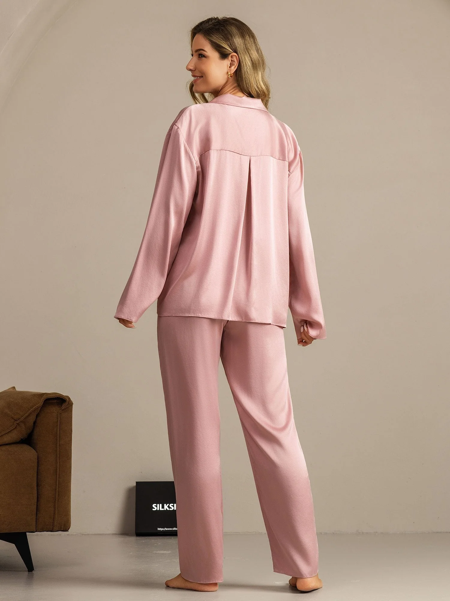 19Momme Washable Silk Long Sleeve Notch Collar Women's Pajamas Set - Image 10