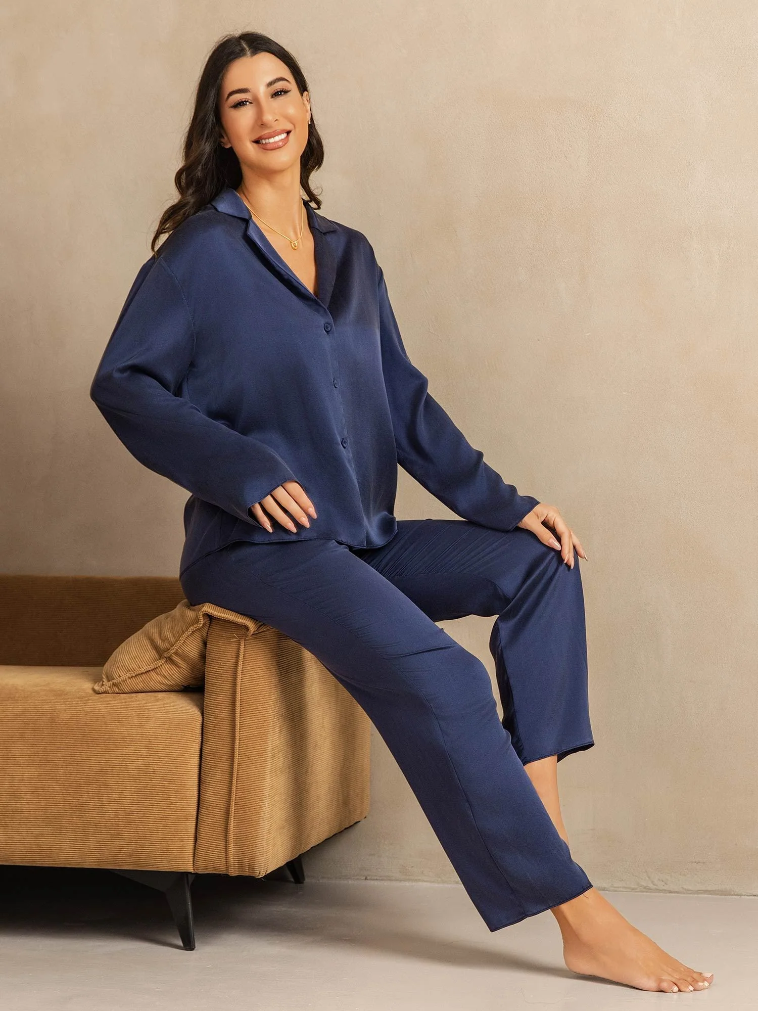 19Momme Washable Silk Long Sleeve Notch Collar Women's Pajamas Set - Image 24