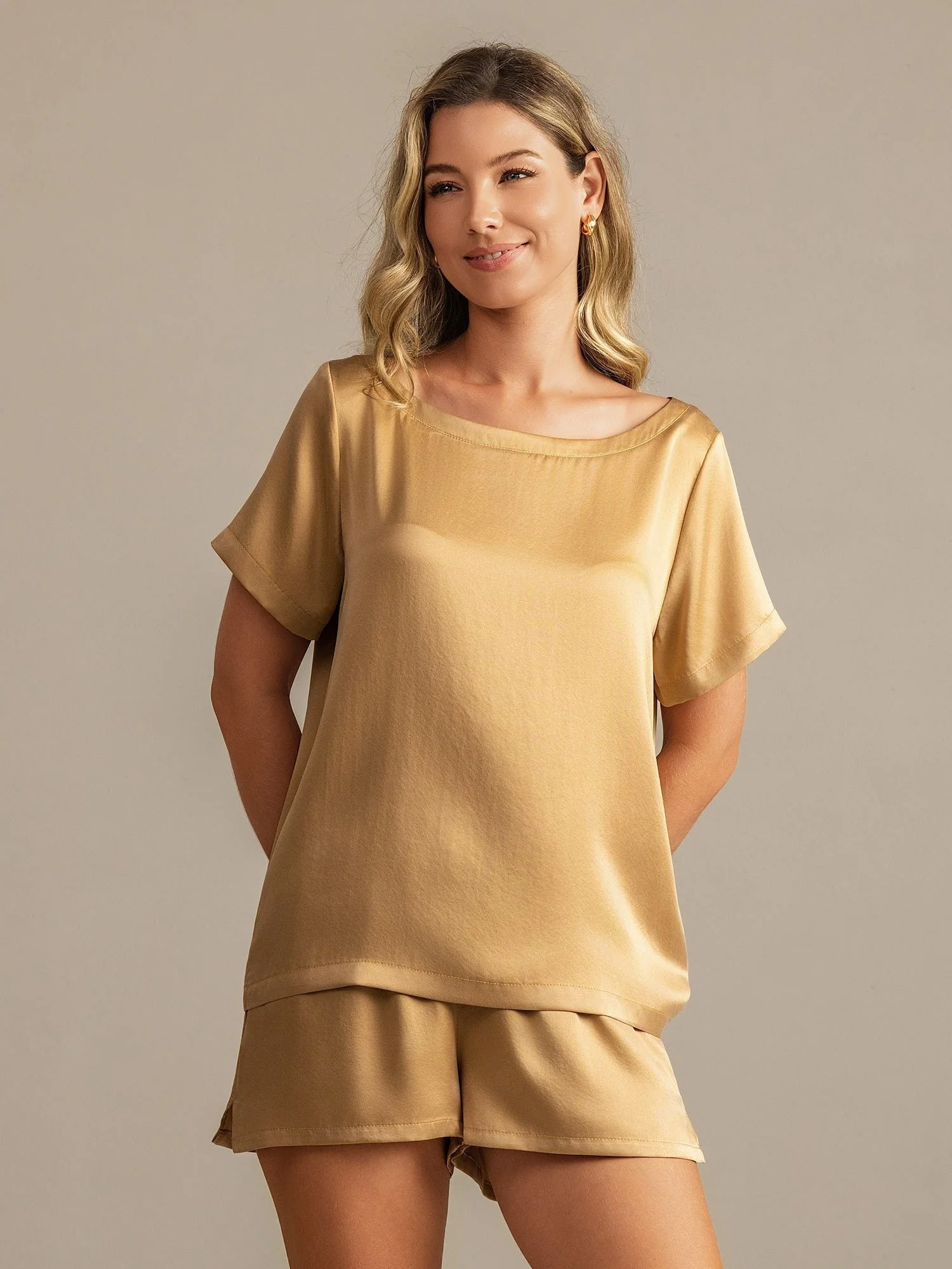 19Momme Women's Silk Short Sleeve Round Collar Pajamas Set with Side Pocket Design - Image 14