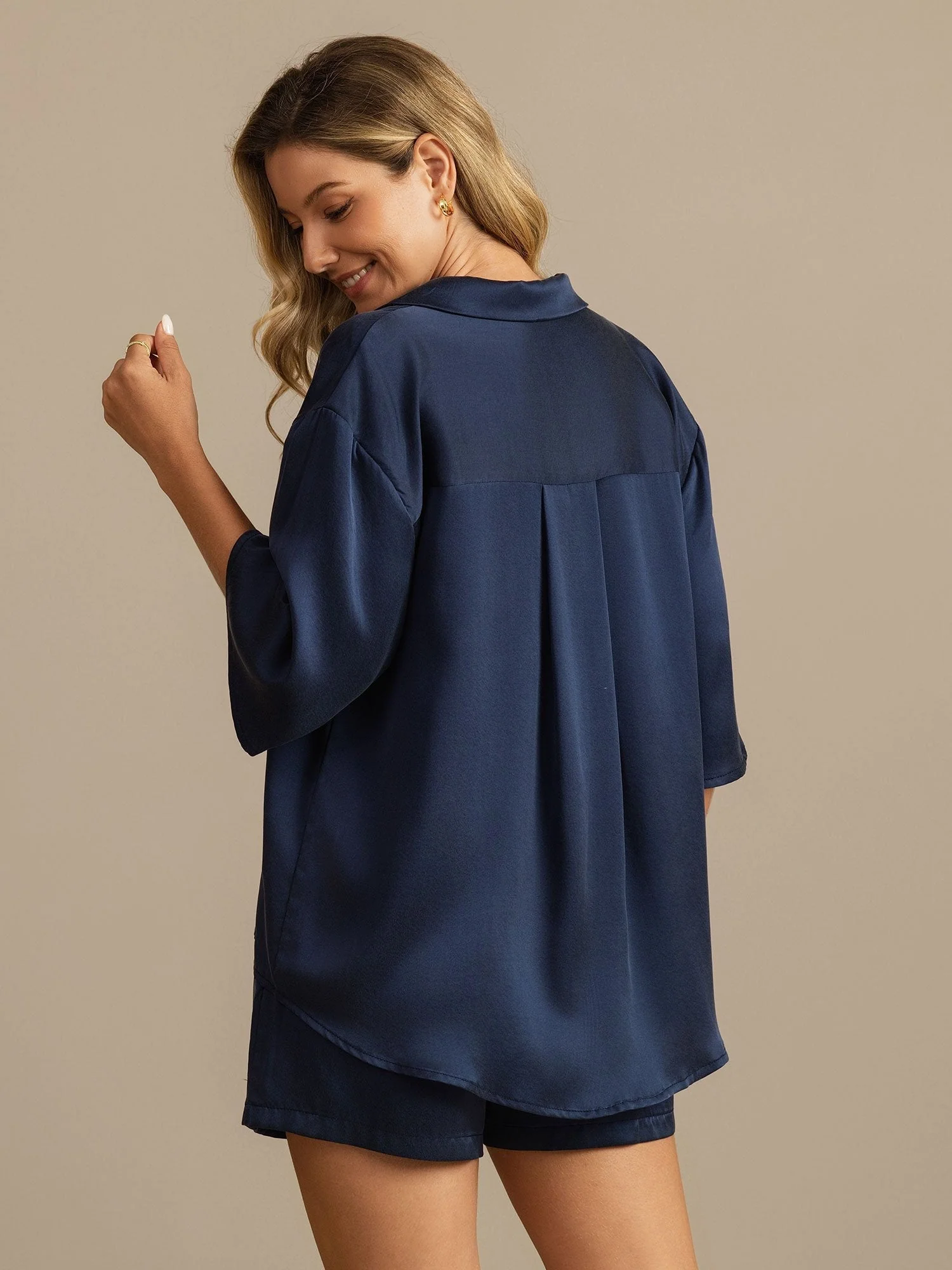 19Momme Women's Washable Silk Notch Collar Pyjamas Set with Side Pockets - Image 17