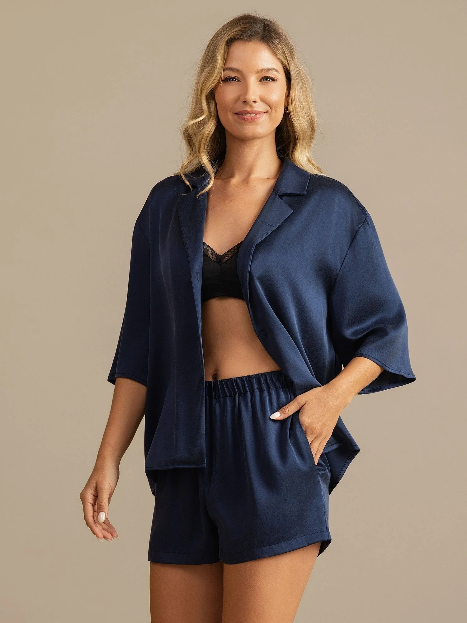 19Momme Women's Washable Silk Notch Collar Pyjamas Set with Side Pockets - Image 18