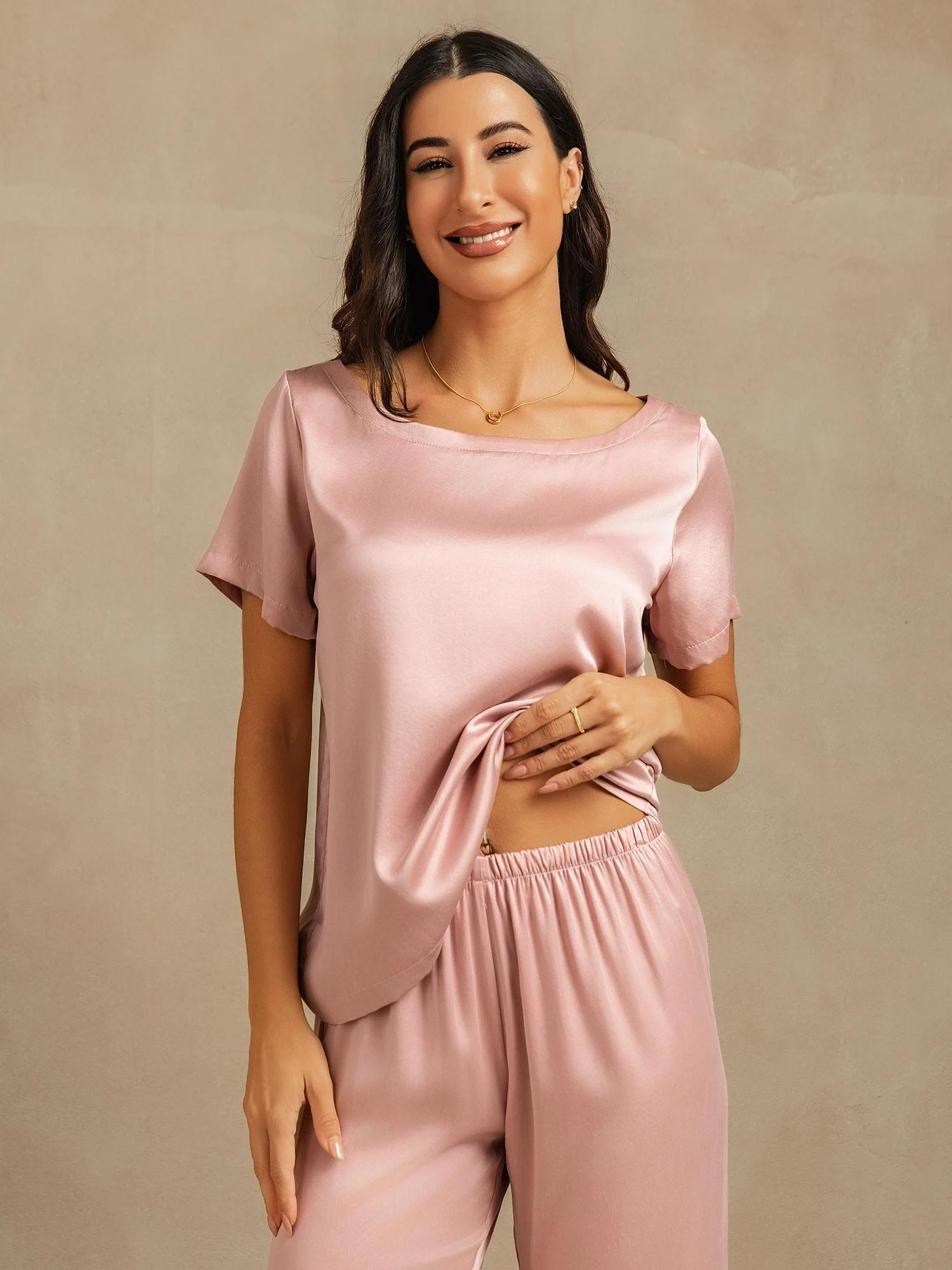 19Momme Women's Washable Silk Short Sleeve Pyjamas Set - Image 11