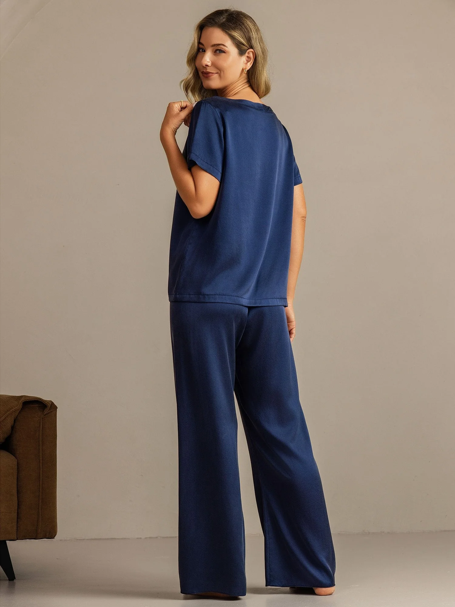 19Momme Women's Washable Silk Short Sleeve Pyjamas Set - Image 17