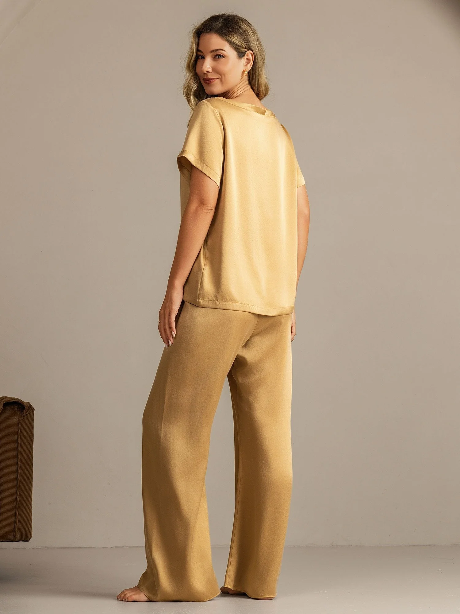 19Momme Women's Washable Silk Short Sleeve Pyjamas Set - Image 24