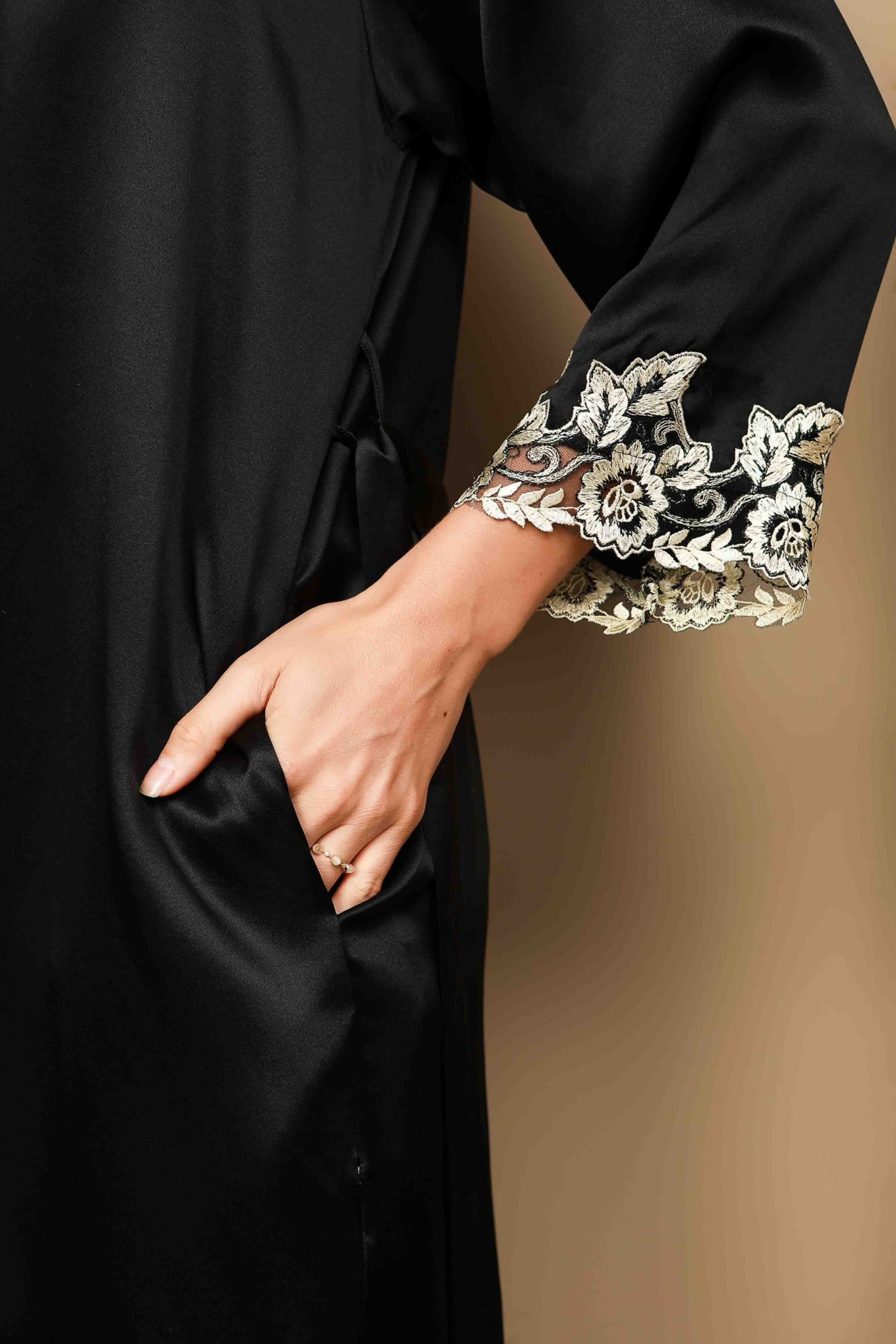 Pure Silk Spaghetti Strap Lace Nightdress&Dressing Gown Set - Image 33