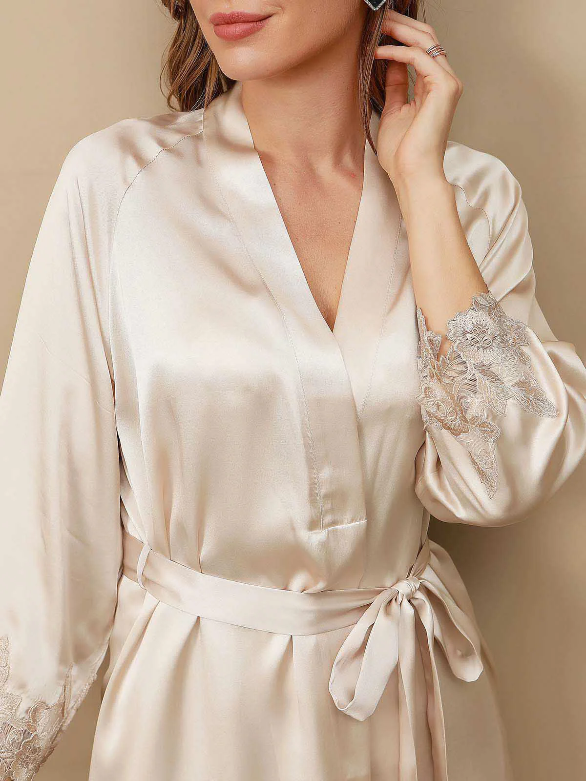 Pure Silk Spaghetti Strap Lace Nightdress&Dressing Gown Set - Image 9