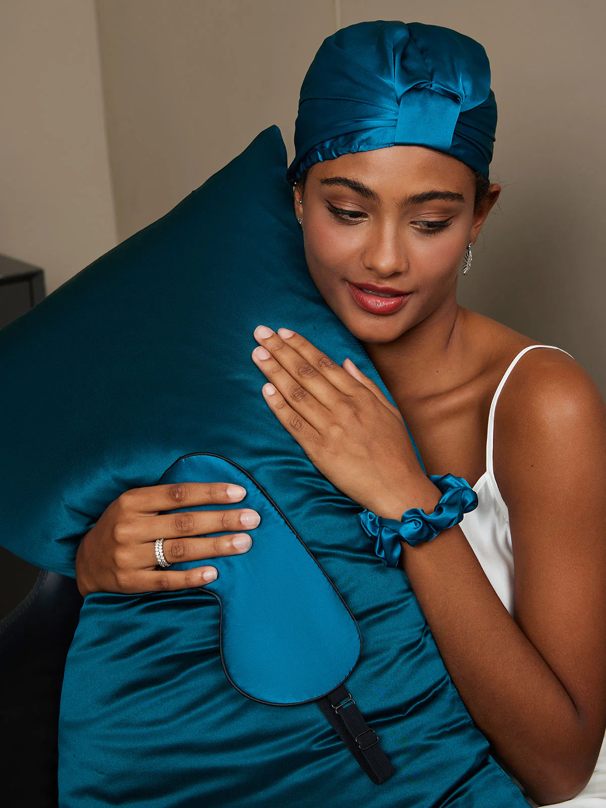 22Momme 100% Silk Skin-Friendly Beauty Sleep 4Pcs Set - Image 3