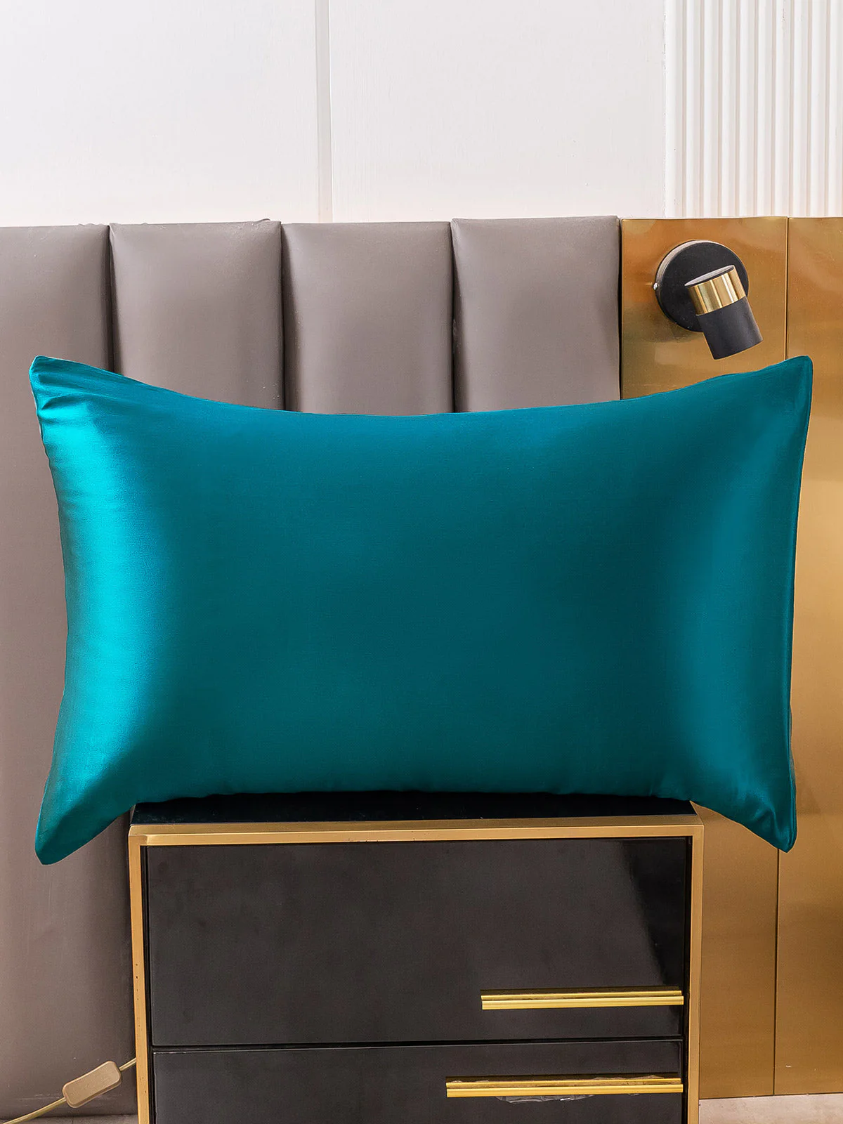 22Momme 100% Pure Silk Pillowcase - Envelope Closure - Image 40