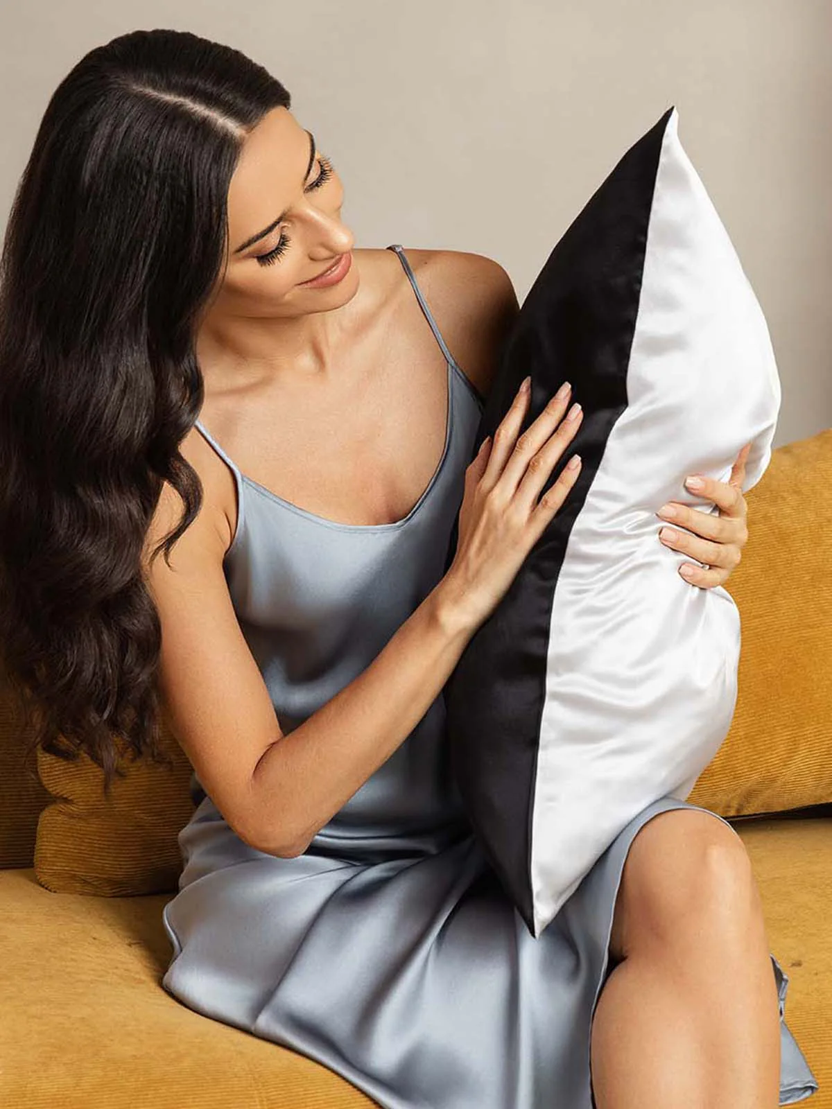 19Momme 100% Mulberry Silk Pillowcase - Two-tone Design - Image 23